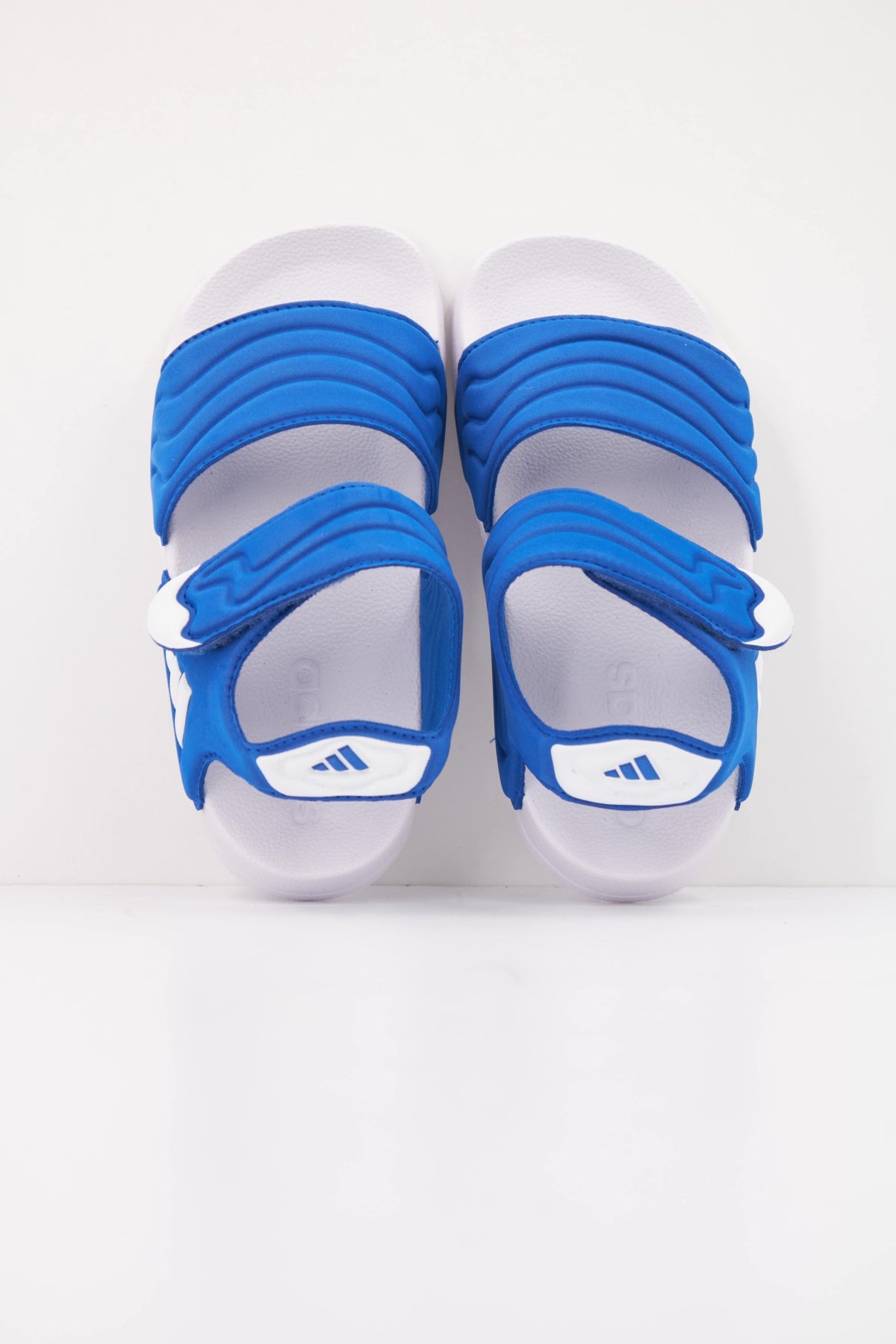 ADIDAS ADILETTE SANDAL 2 K en color AZUL (3)