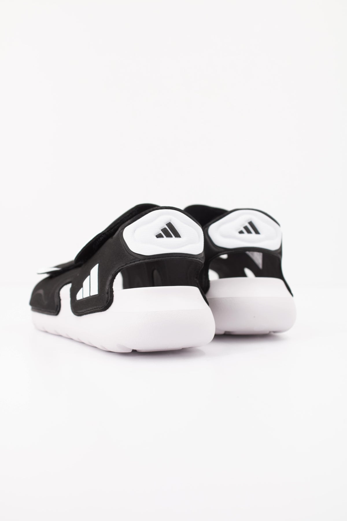 ADIDAS ALTASWIM 3 C en color NEGRO (4)