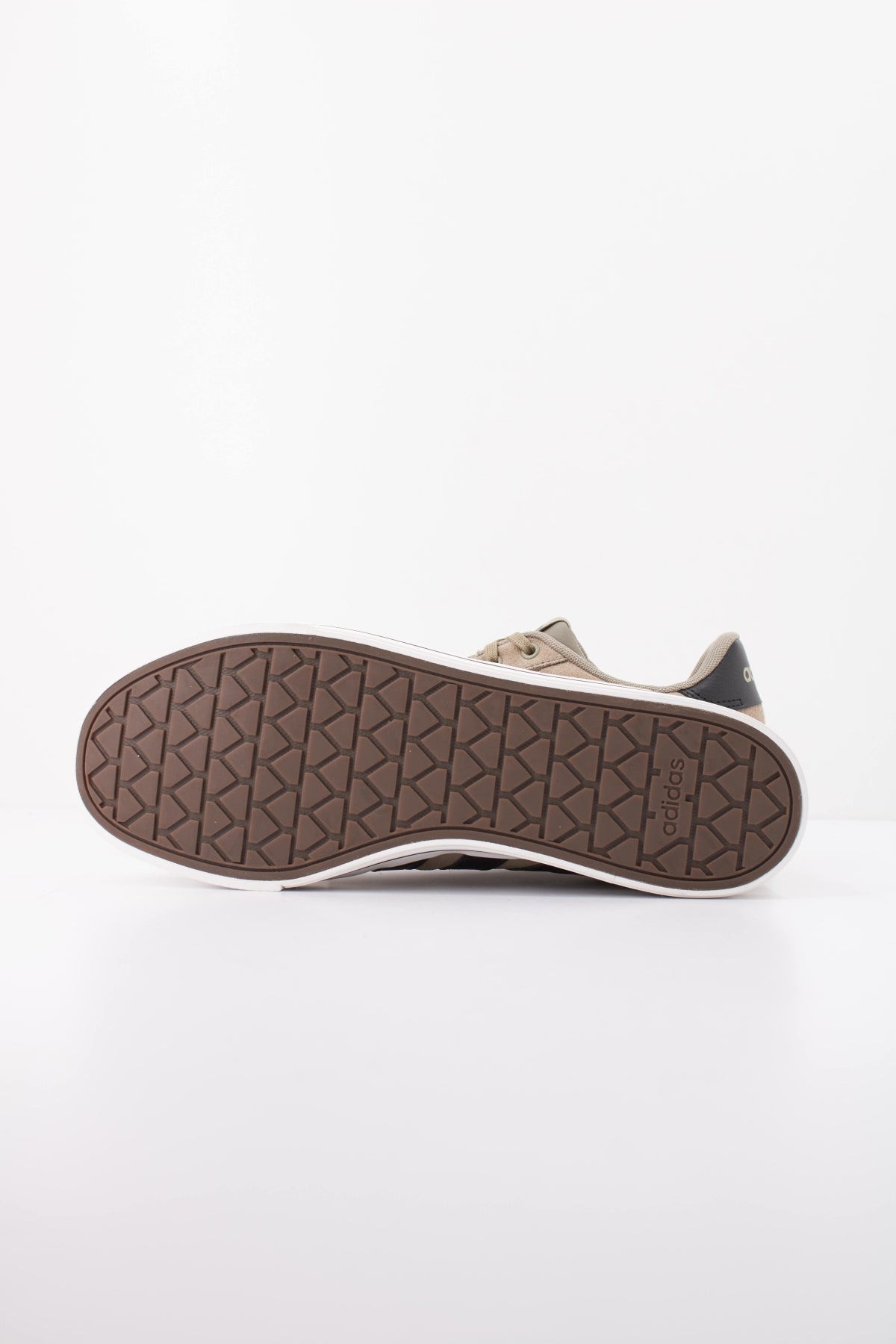 ADIDAS IF4505 en color GRIS (5)