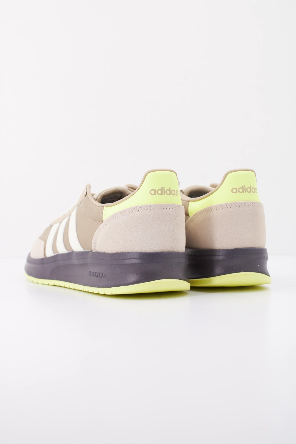 ADIDAS KJ7183 en color VERDE (4)
