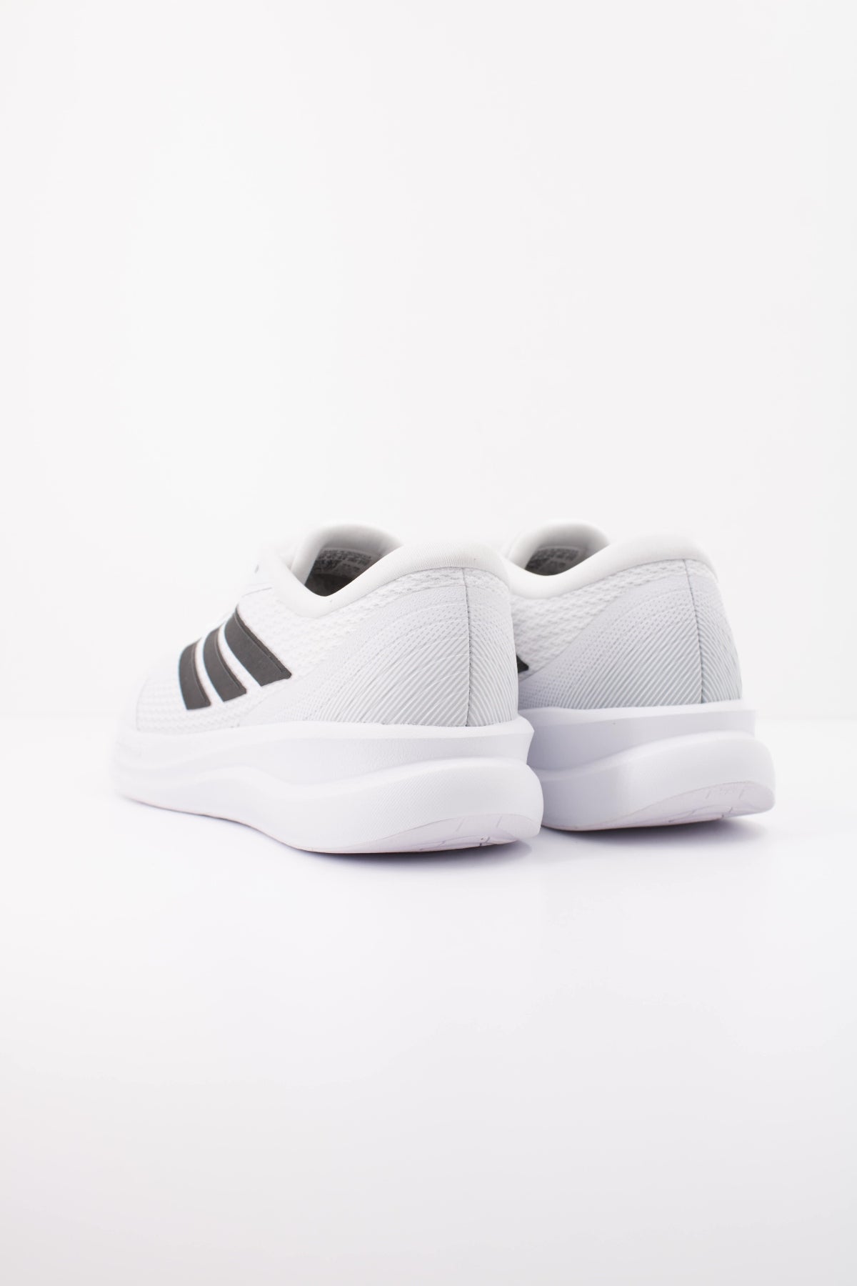 ADIDAS IH9526 RUNFALCON 6 en color BLANCO (4)