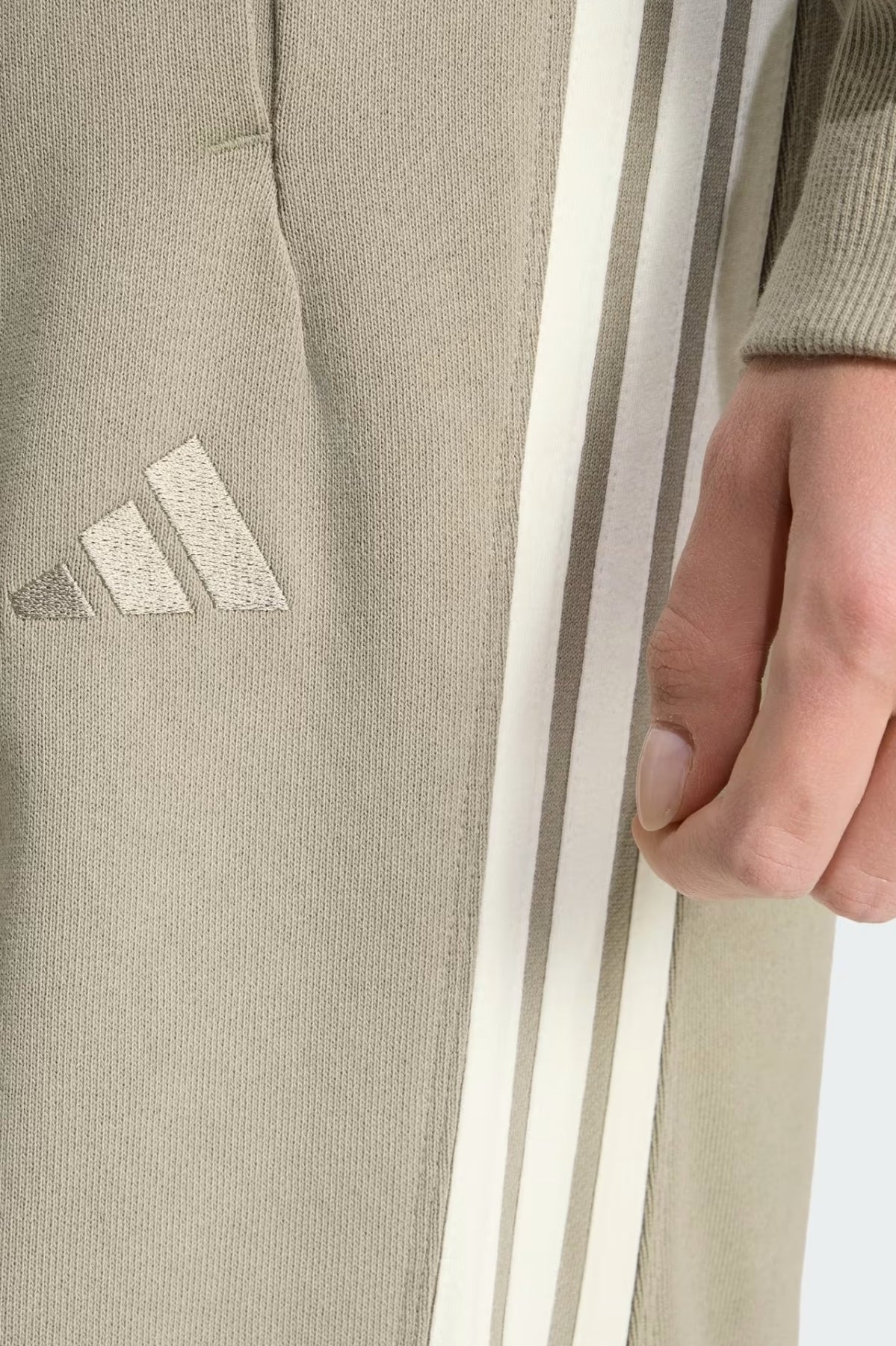 ADIDAS 181131 en color  (4)