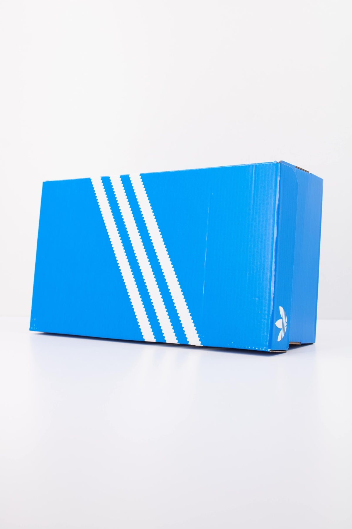 ADIDAS ORIGINALS IH3979 SAMBA OG W en color BURDEOS (6)