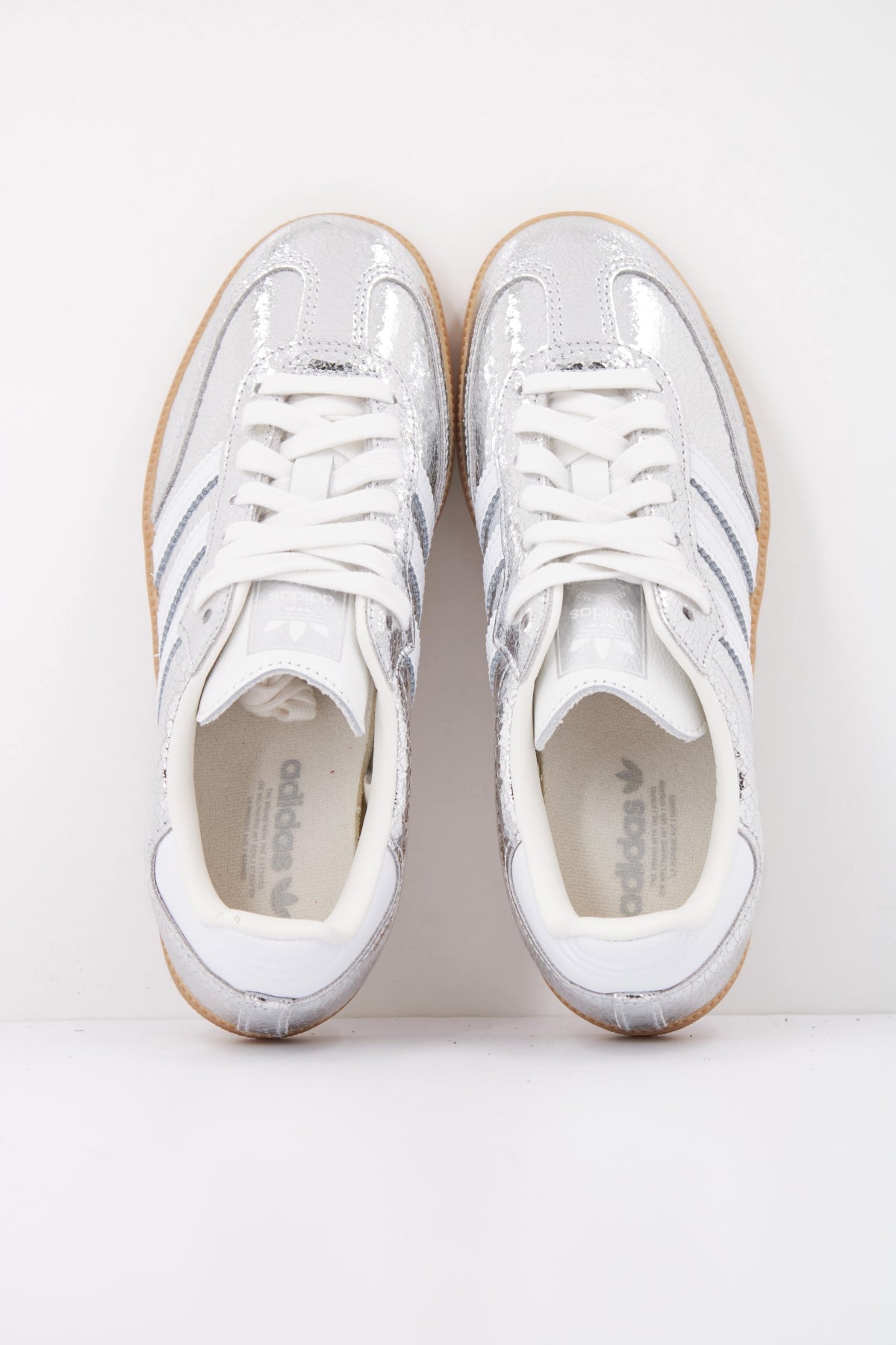 ADIDAS ORIGINALS SAMBA OG en color PLATA (3)