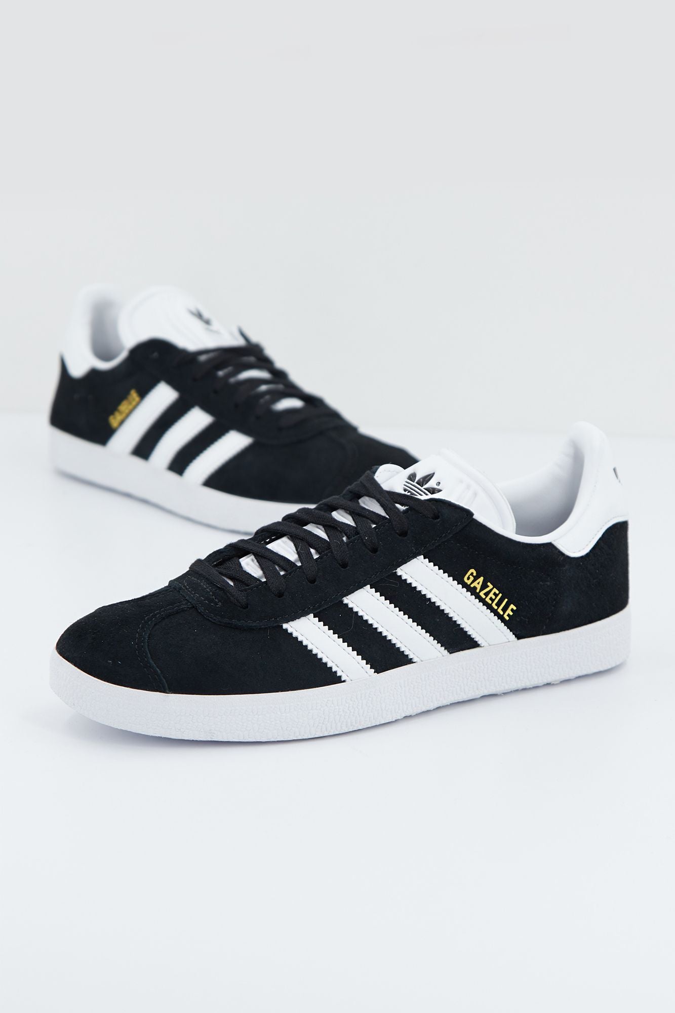 ADIDAS ORIGINALS GAZELLE  en color NEGRO (1)
