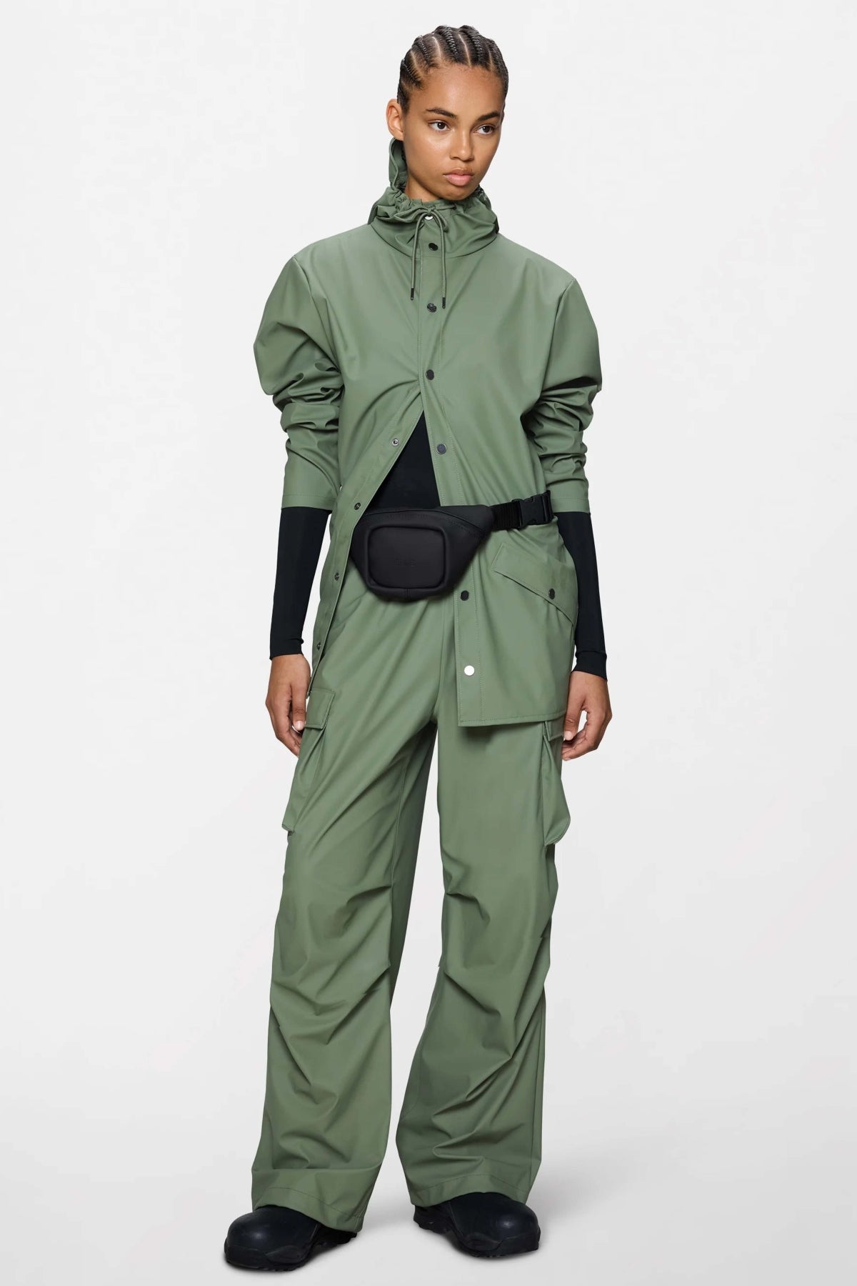 RAINS JACKET W3 en color VERDE (1)