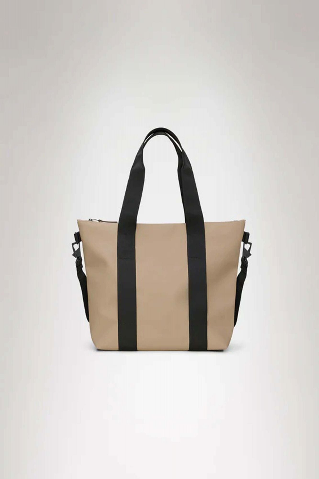 RAINS TOTE BAG MINI W3 en color BEIS (1)