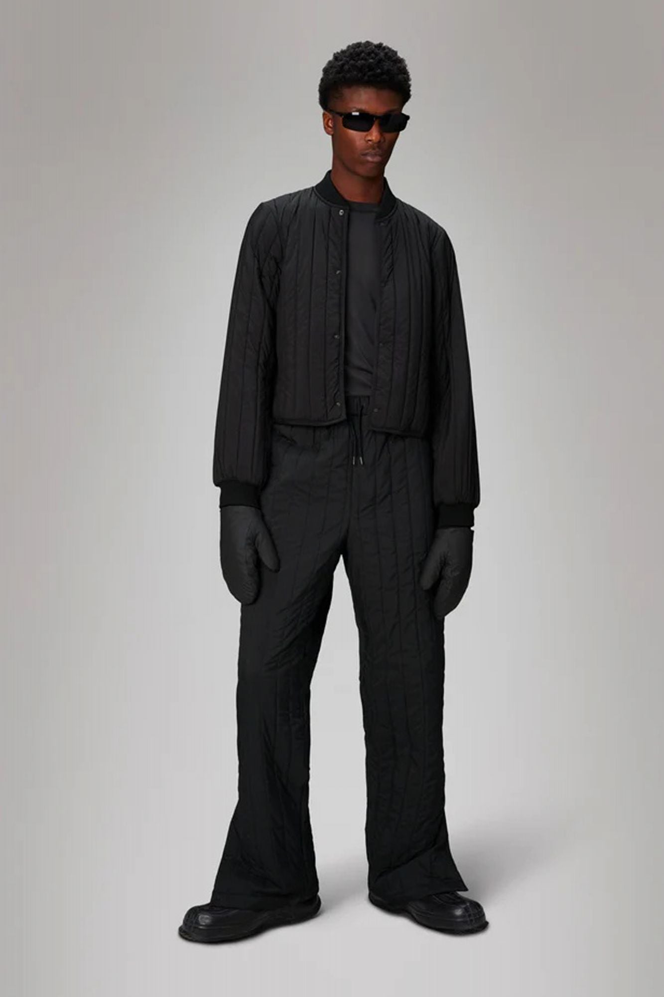 RAINS BANJA LINER BOMBER W JACKET en color NEGRO (4)