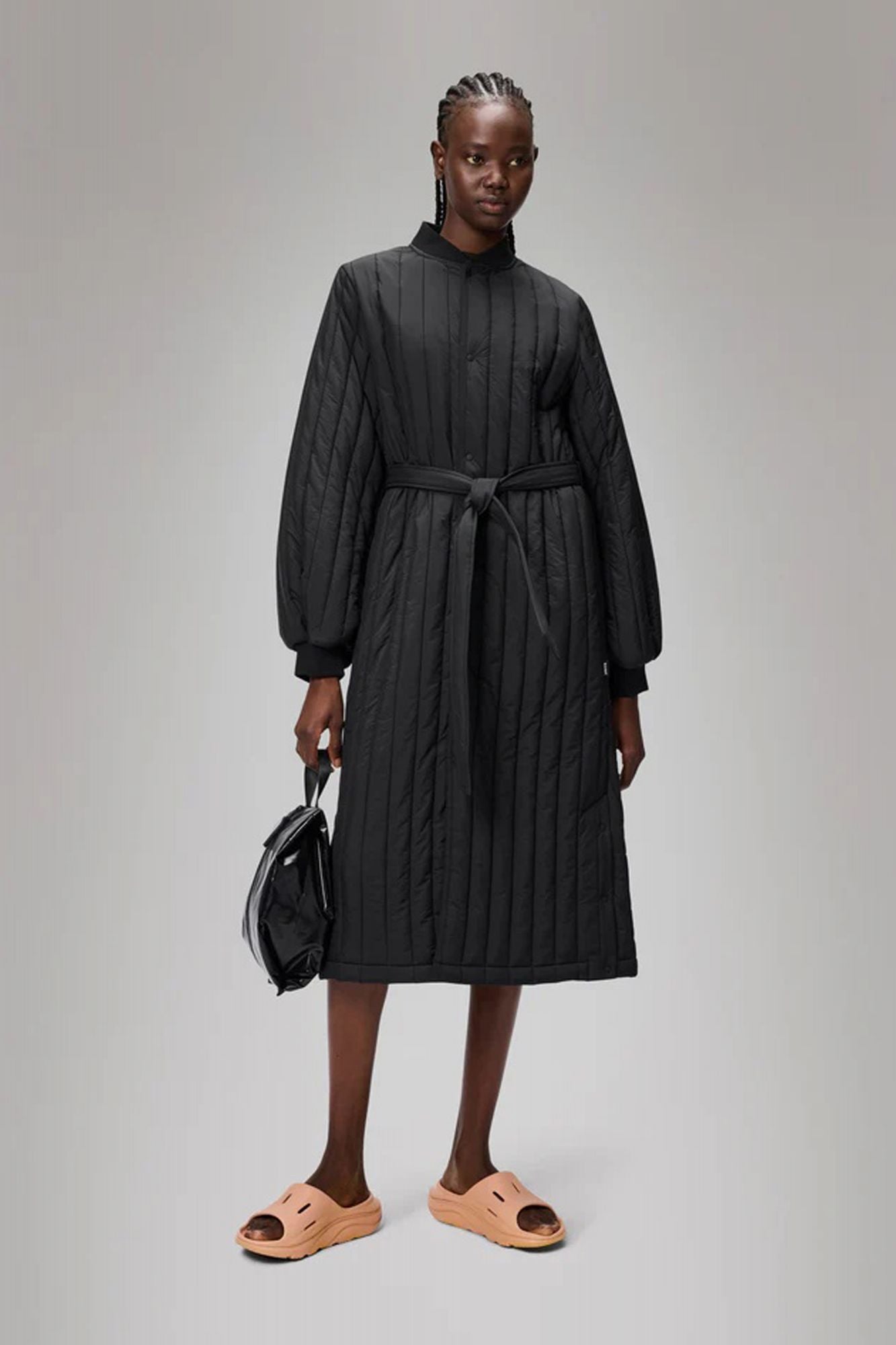 RAINS BANJA LINER W COAT T1 en color NEGRO (4)