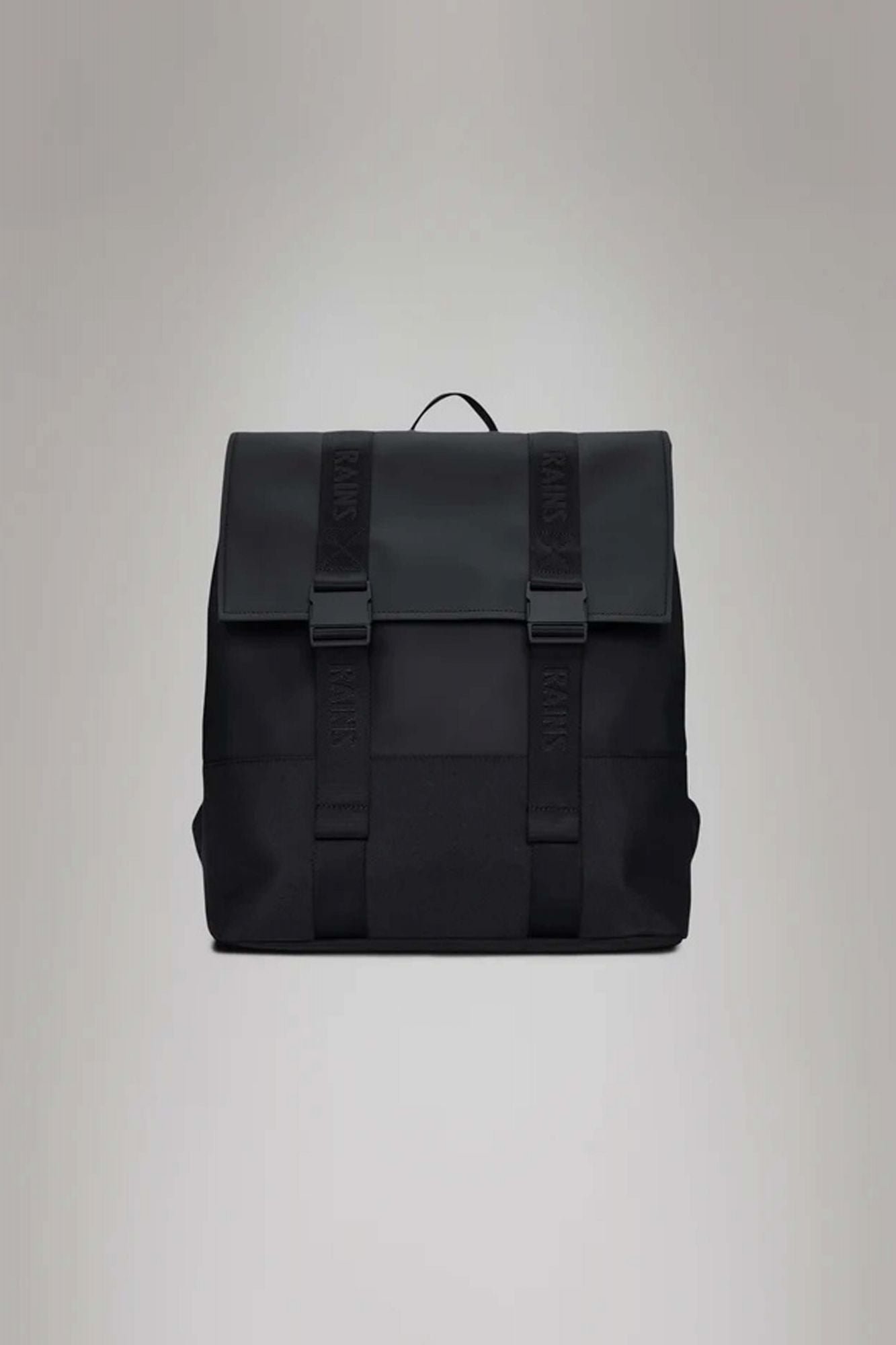 RAINS TRAIL MSN BAG W3 en color NEGRO (1)