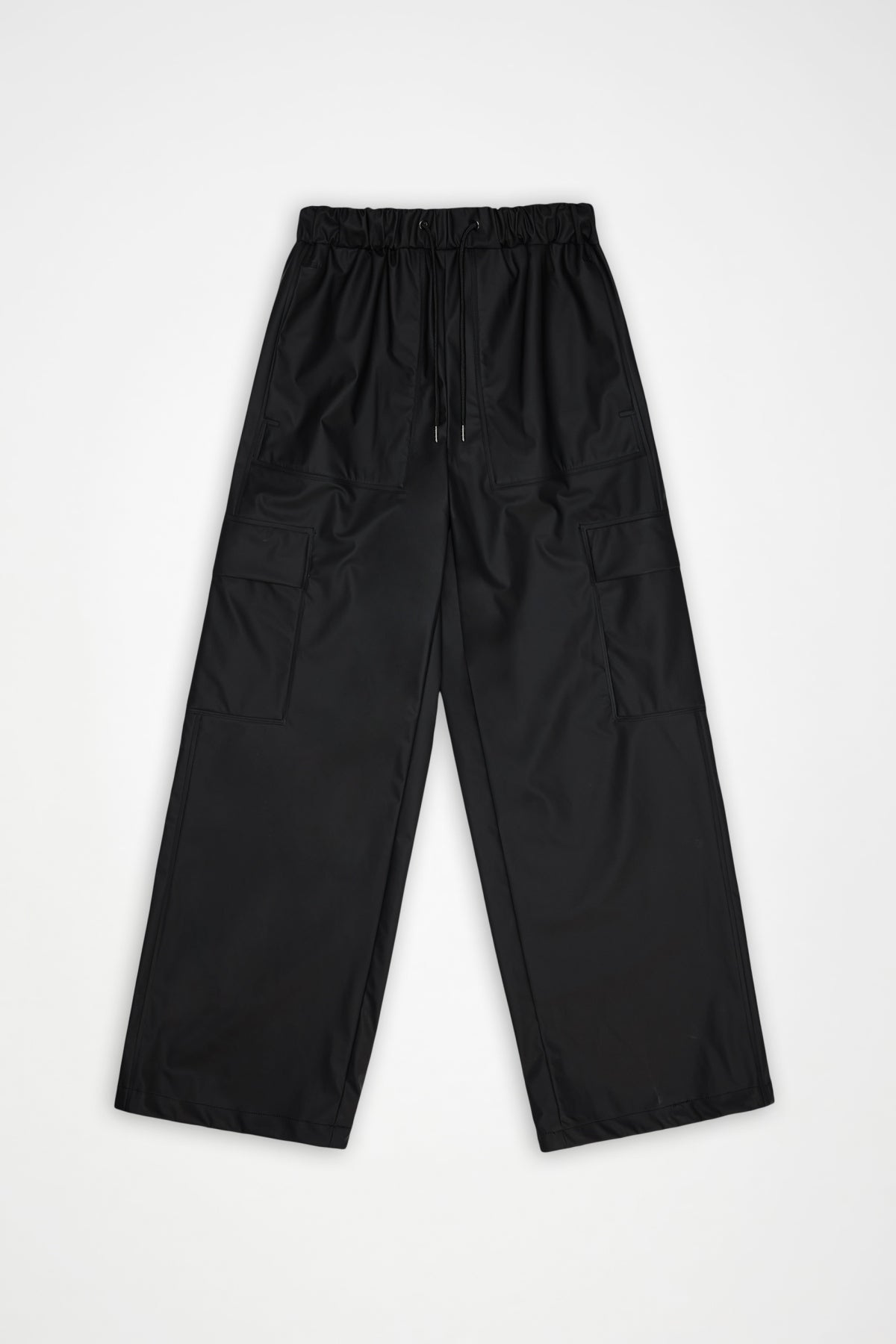 RAINS 18990R CARGO RAIN PANTS WIDE W3 en color NEGRO (3)