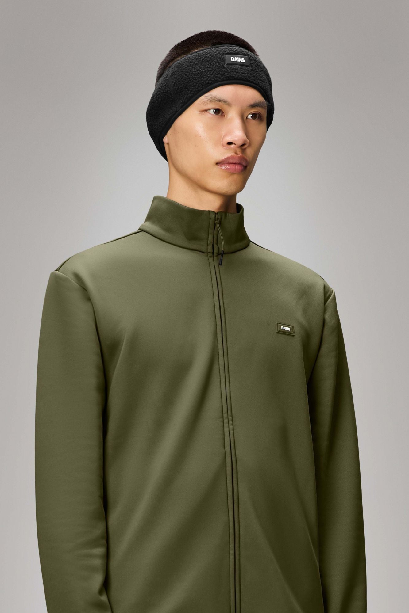 RAINS FLEECE TRAPPER HAT W2T3 en color NEGRO (3)