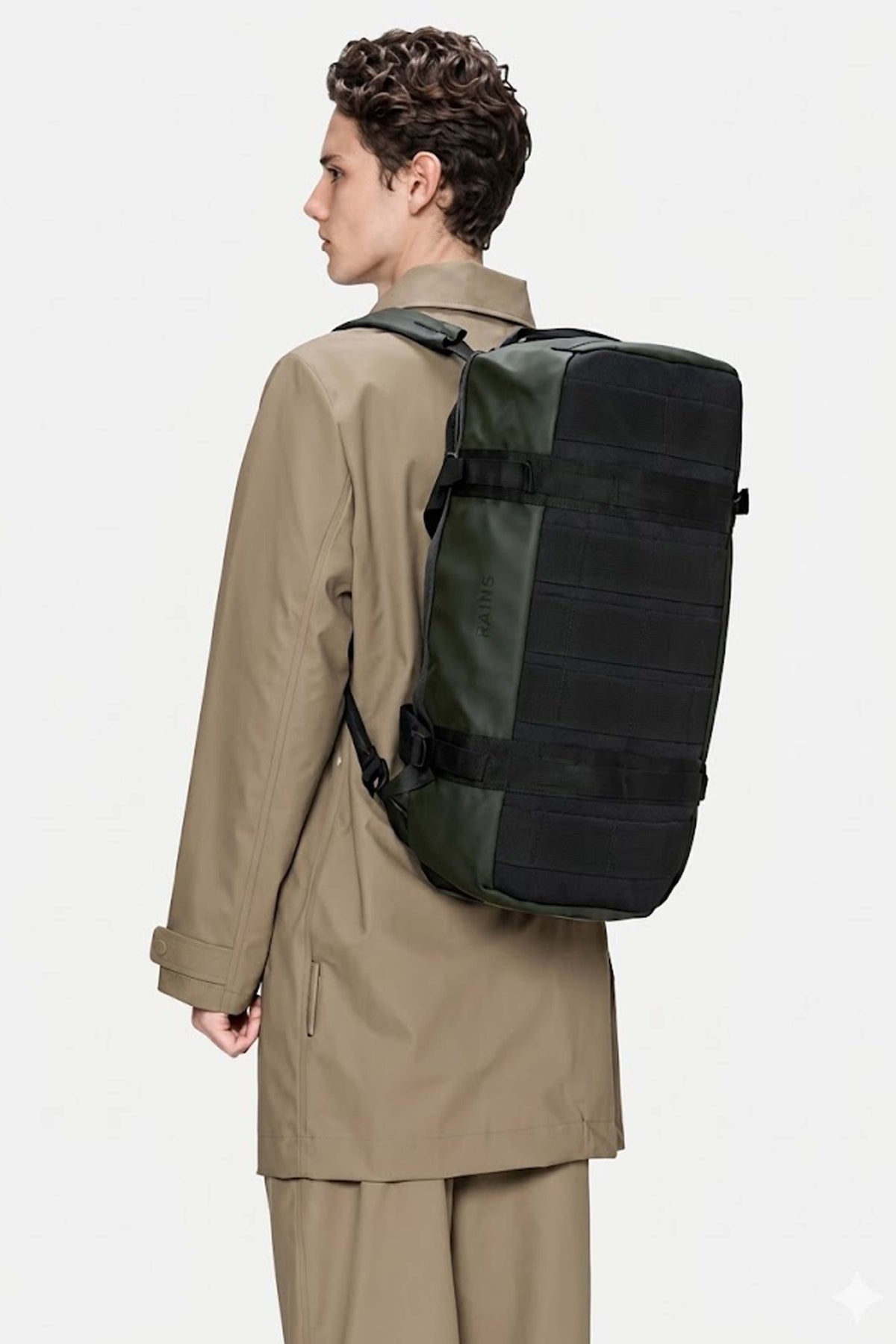 RAINS TEXEL DUFFEL BAG SMALL W3 en color VERDE (3)
