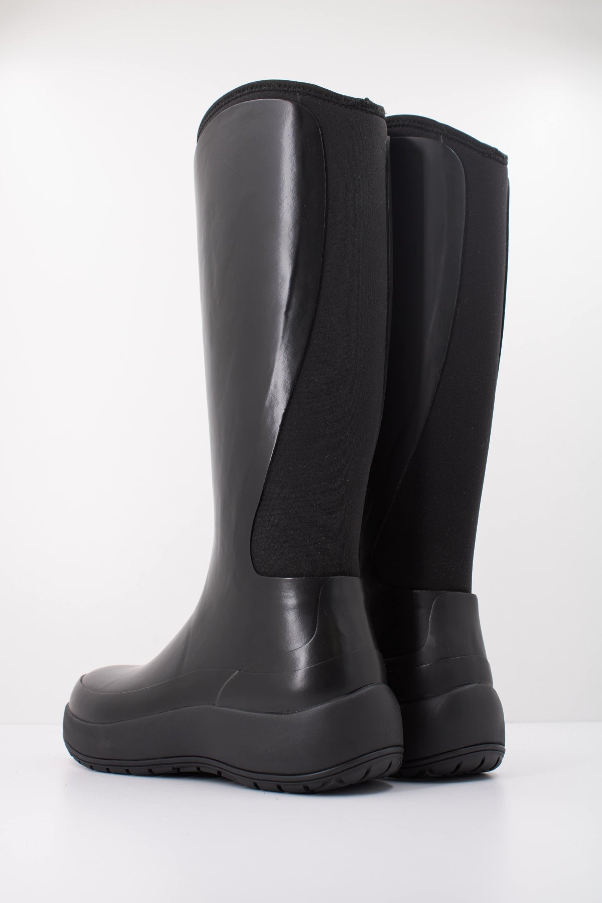 RAINS 70220R THE DRY BOOT HIGH W3 en color NEGRO (4)