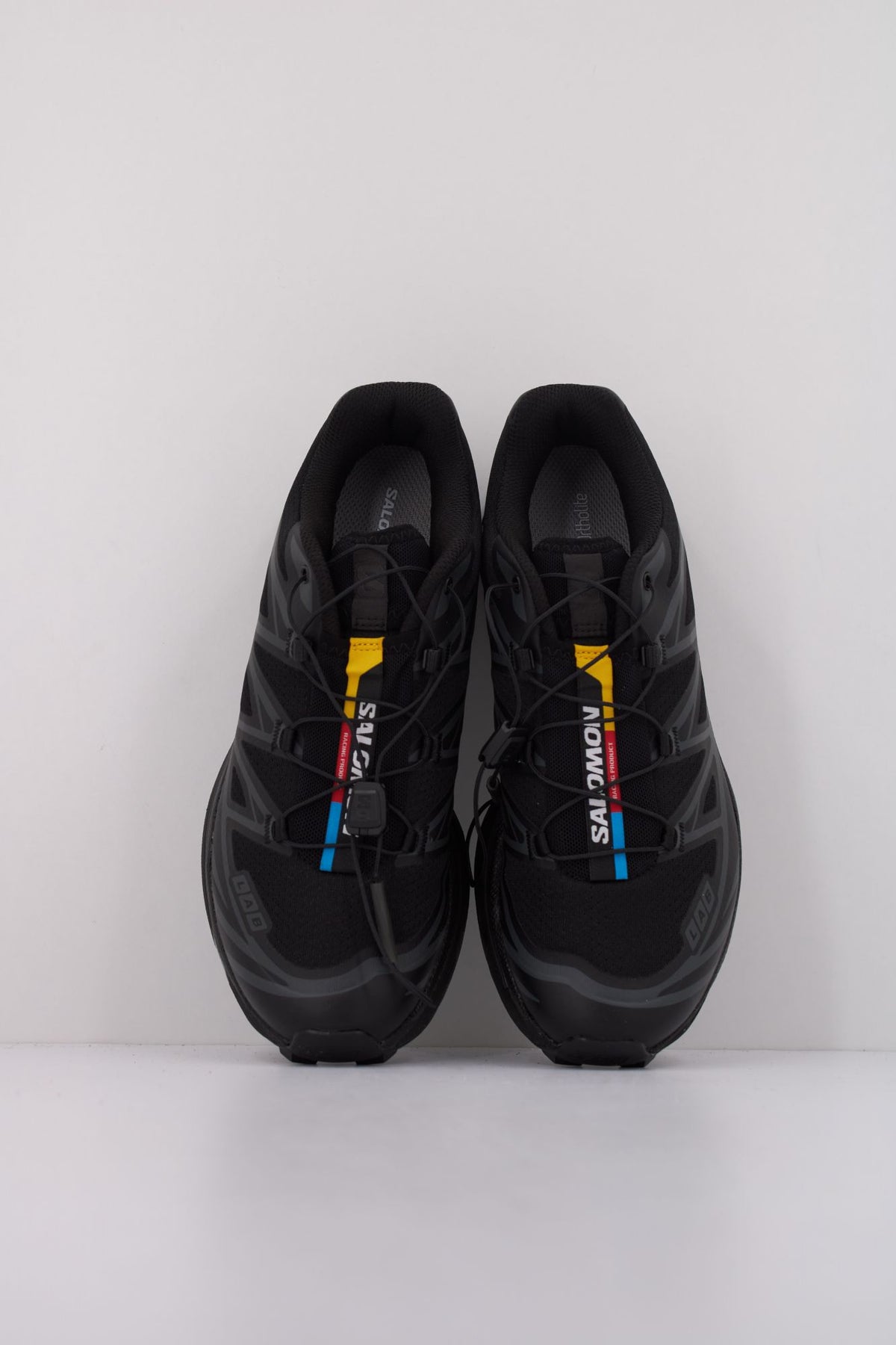 SALOMON XT-6 L41086600 en color NEGRO (3)