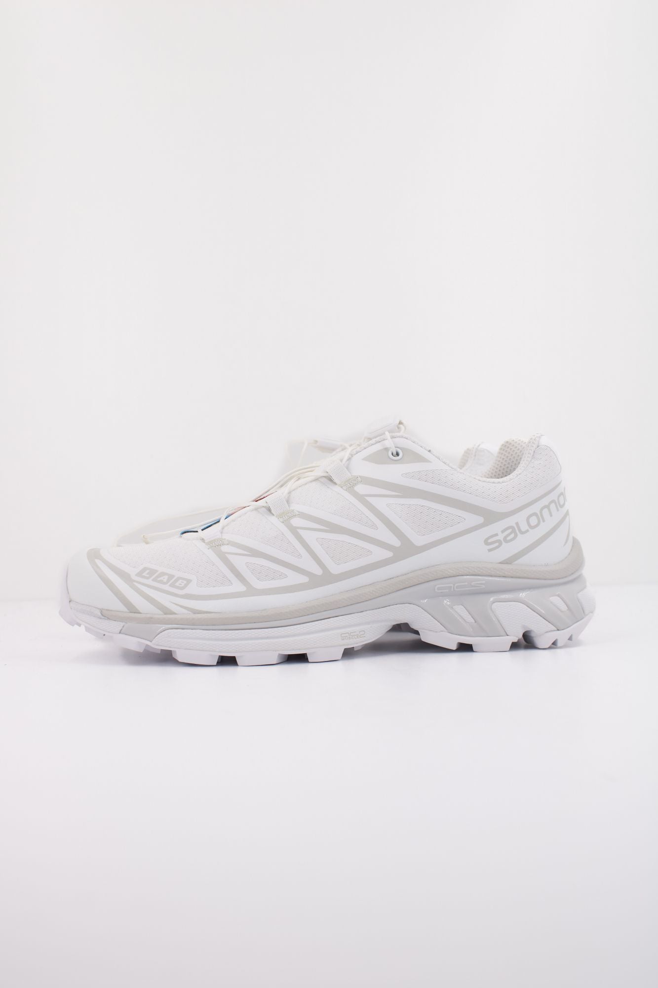 SALOMON  XT 6  en color BLANCO (1)