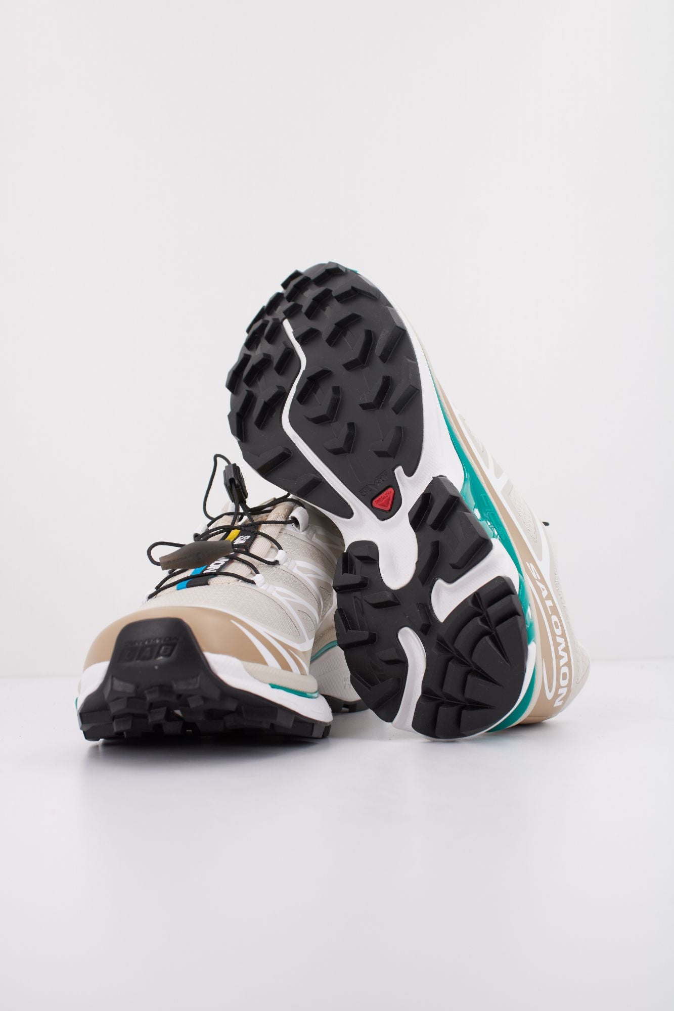 SALOMON XT 6 en color MARRON (5)