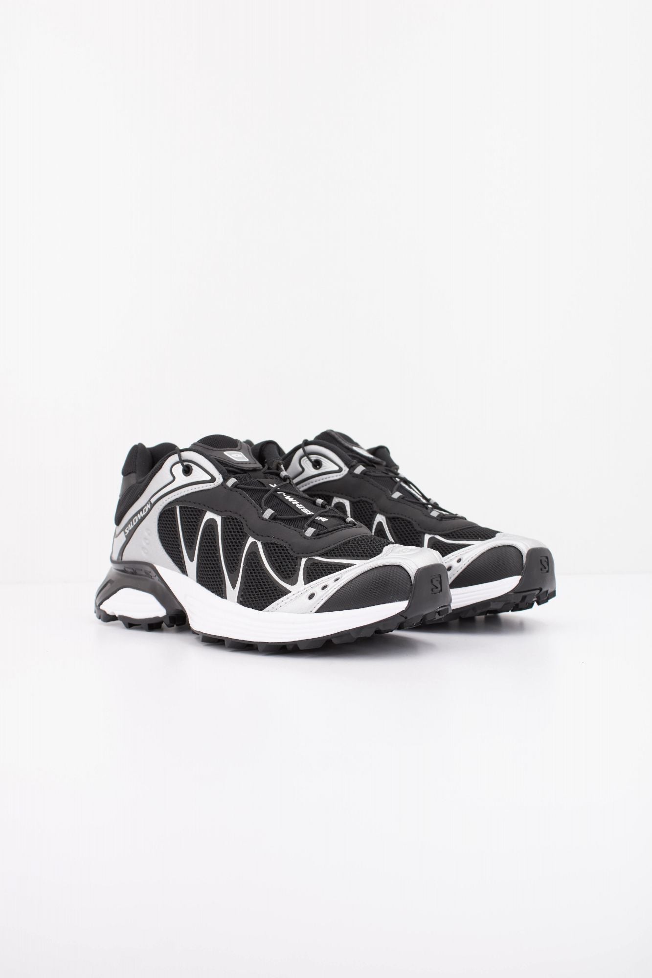 SALOMON XT WHISPER en color NEGRO (2)
