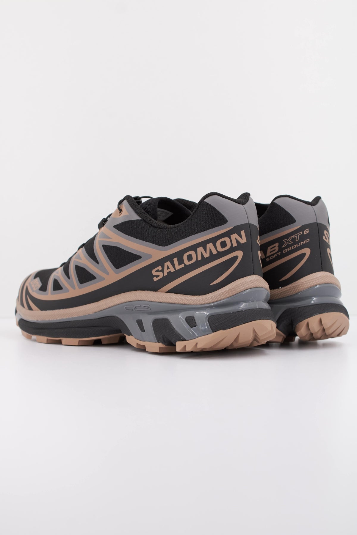 SALOMON XT 6 en color NEGRO (4)