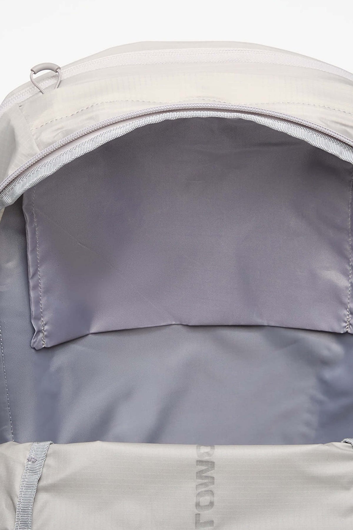 SALOMON MOCHILA XT 25 en color GRIS (3)