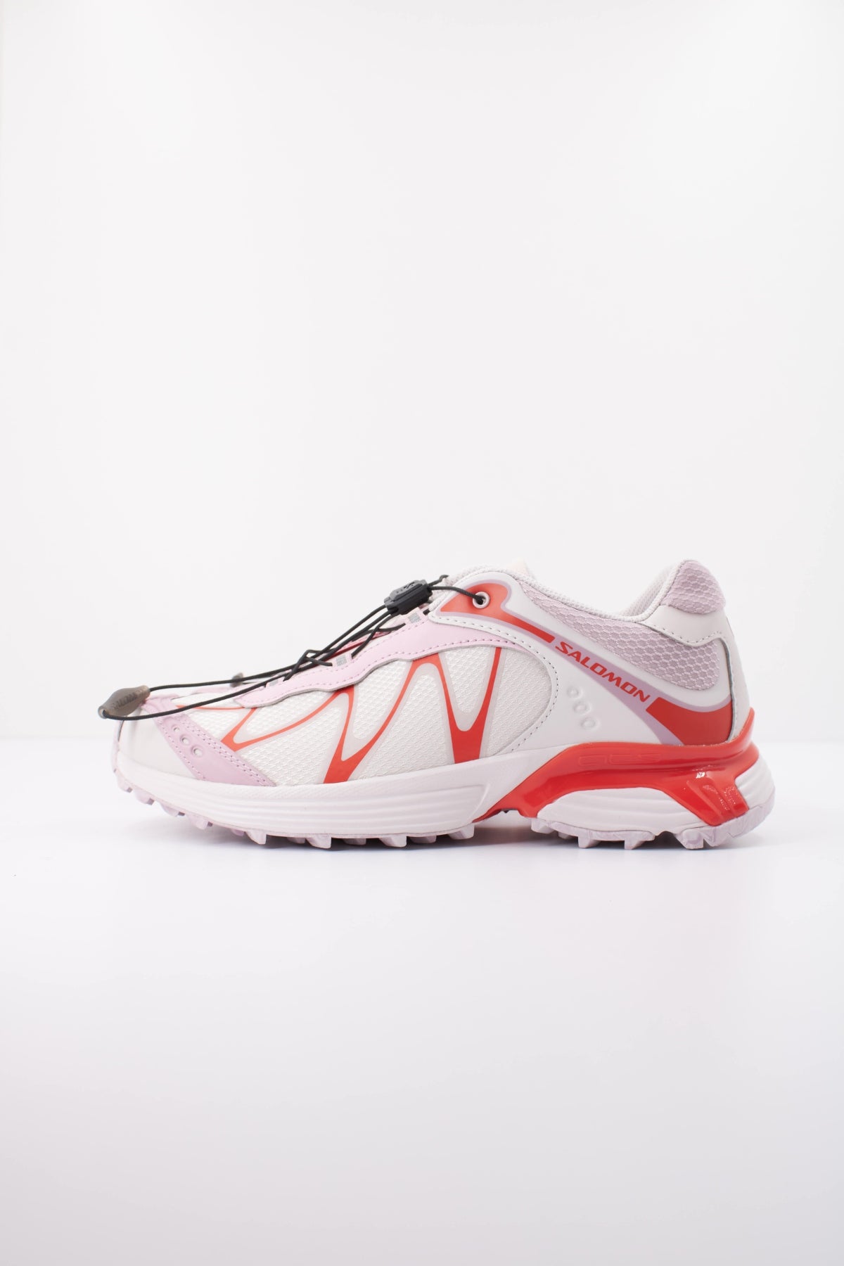 SALOMON XT WHISPER NOSTALGIA en color ROSA (1)