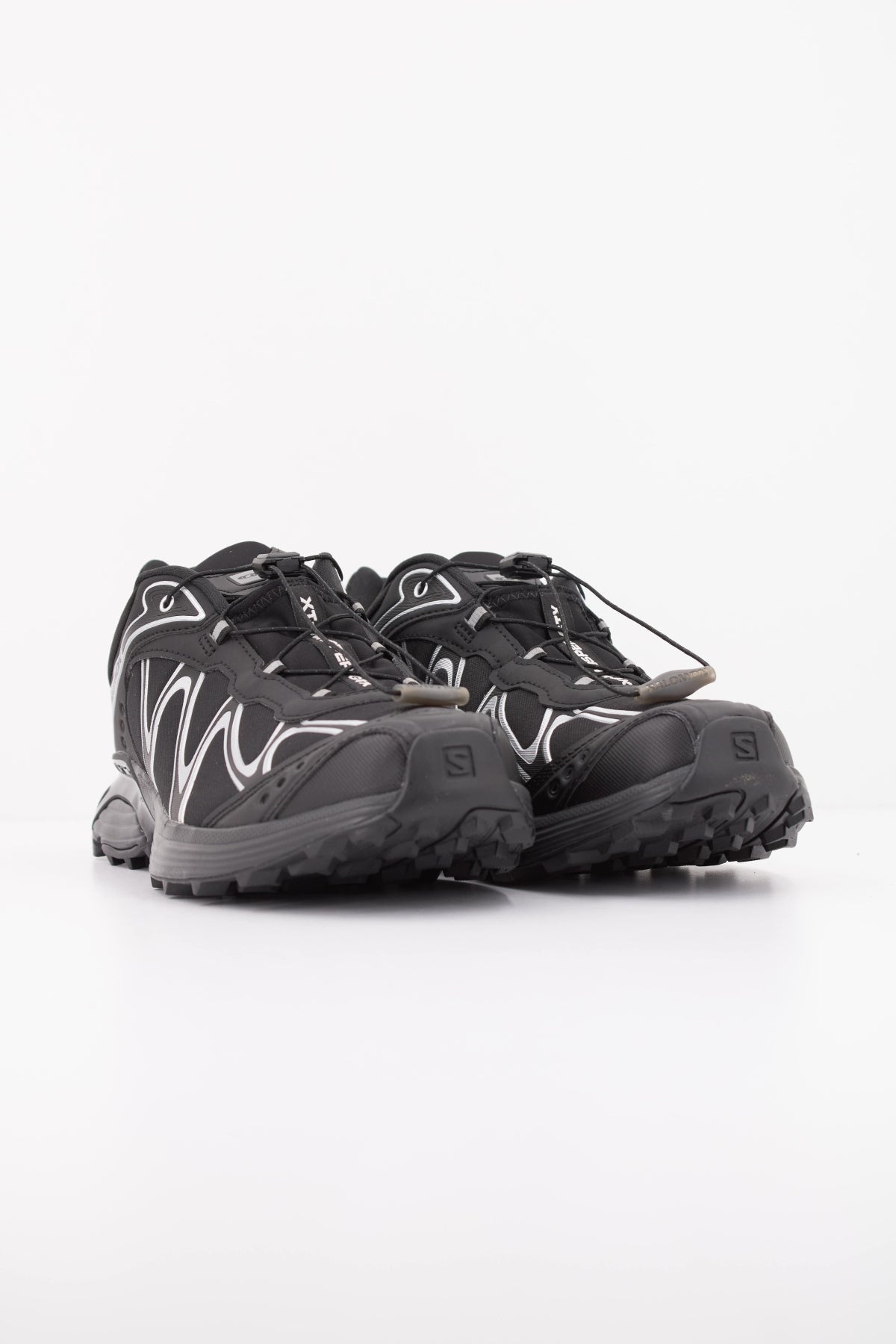SALOMON XT WHISPER GTX en color NEGRO (2)