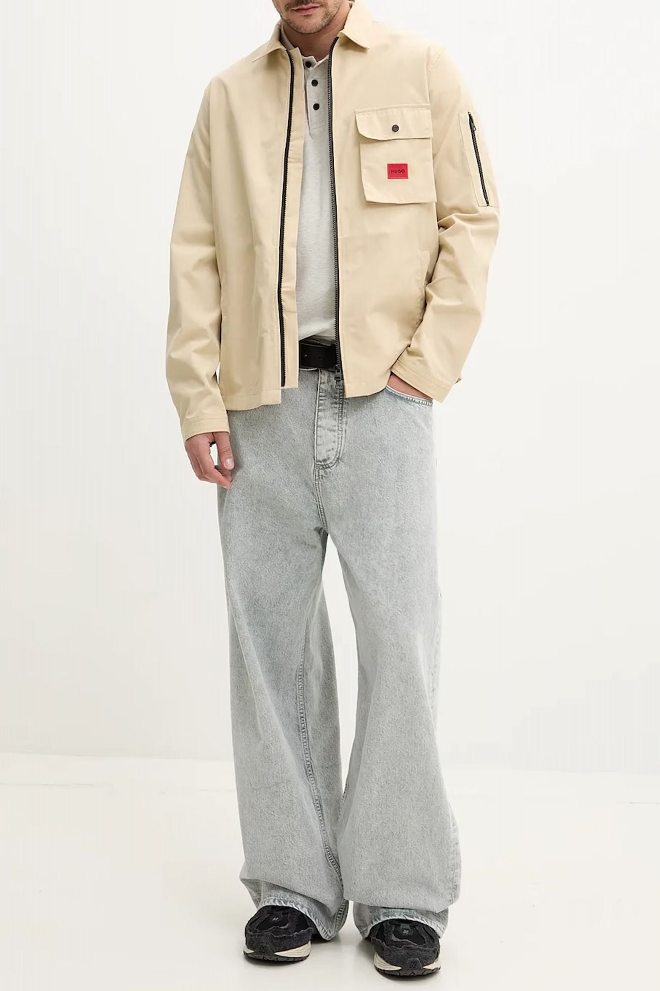 KARL LAGERFELD JEANS  KLJ REGULAR PIQUE POLO  en color BEIS (4)