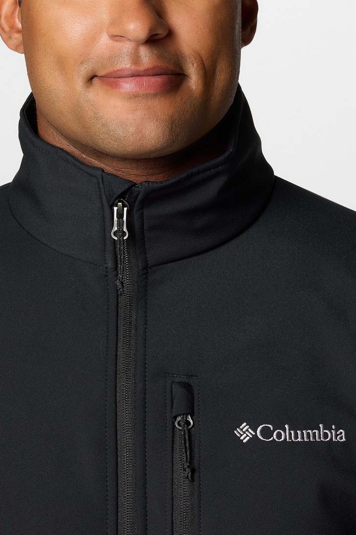 COLUMBIA ASCENDER SOFTSHELL JKT en color NEGRO (4)