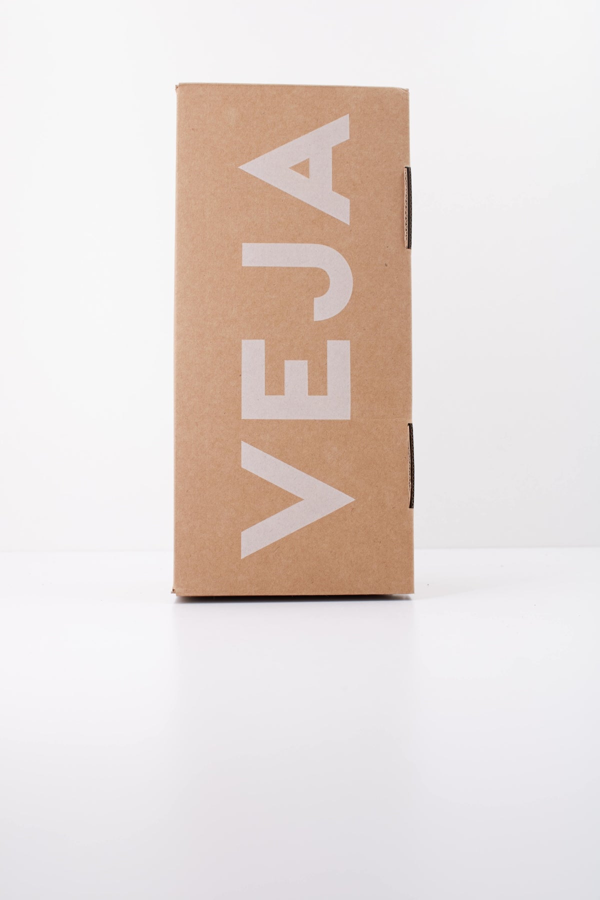 VEJA  SANDALIA ARPOADOR  en color ROSA (6)