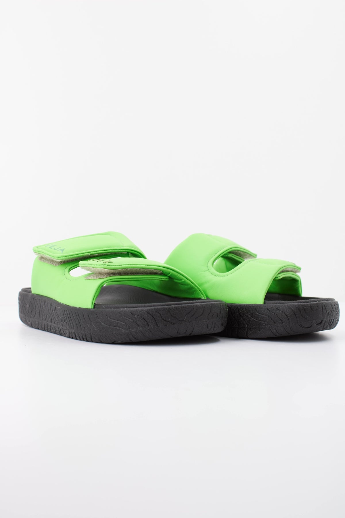 VEJA ETNA BOLD en color VERDE (2)