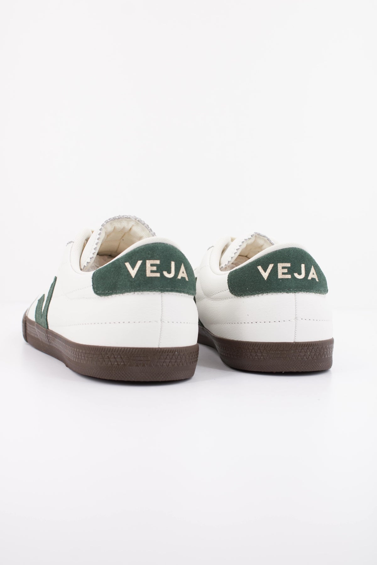 VEJA DEPORTIVO PANENKA en color BLANCO (4)