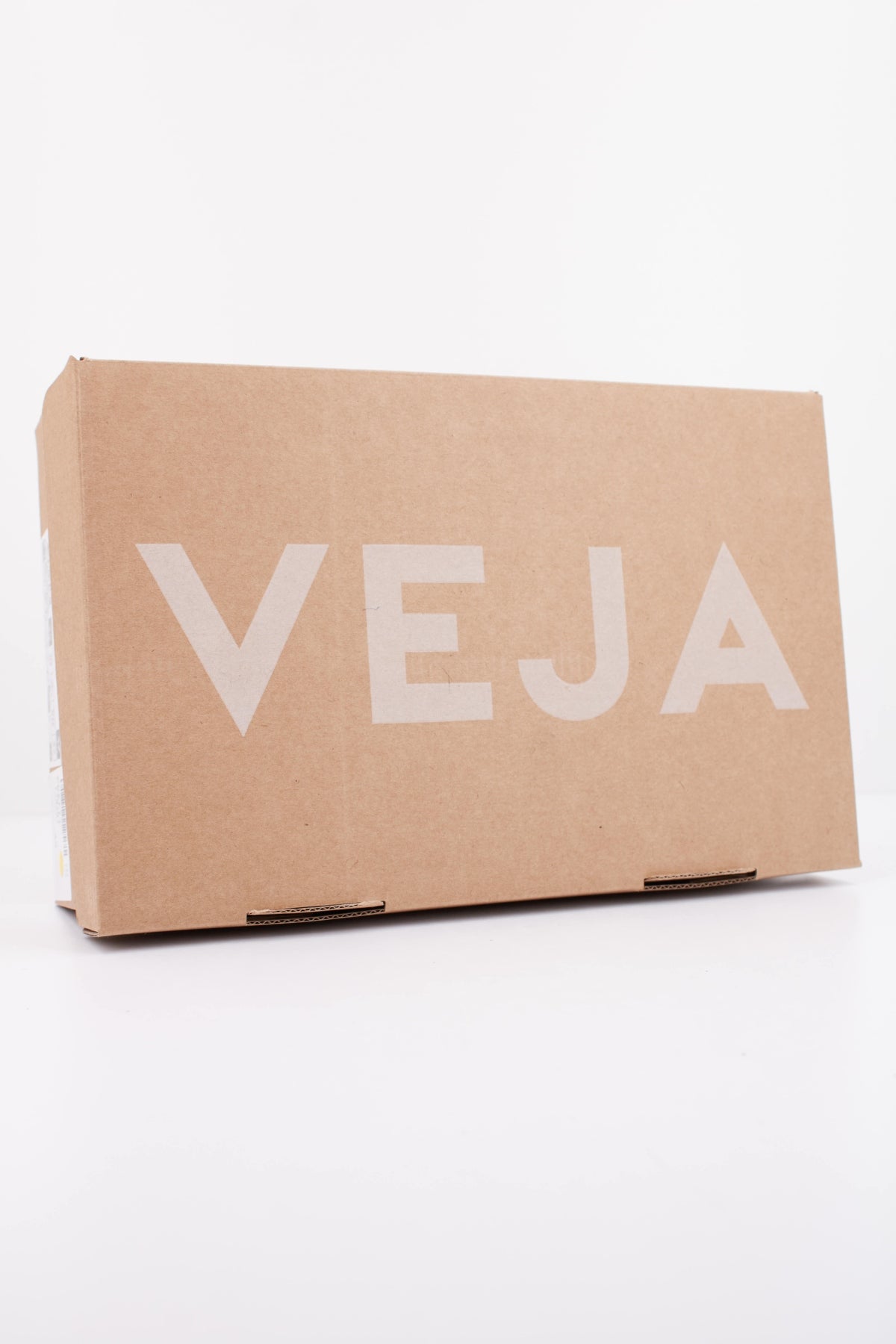 VEJA V10 PRIME en color BEIS (6)