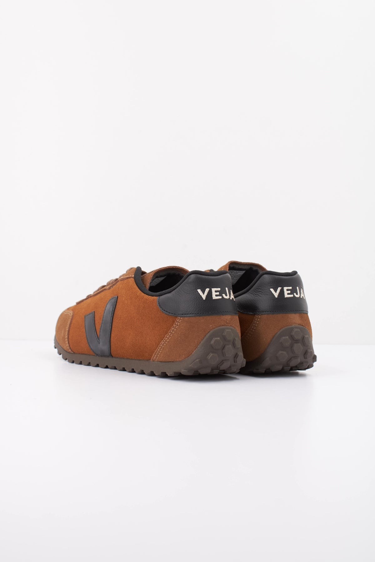 VEJA AI0321657B GT en color MARRON (4)