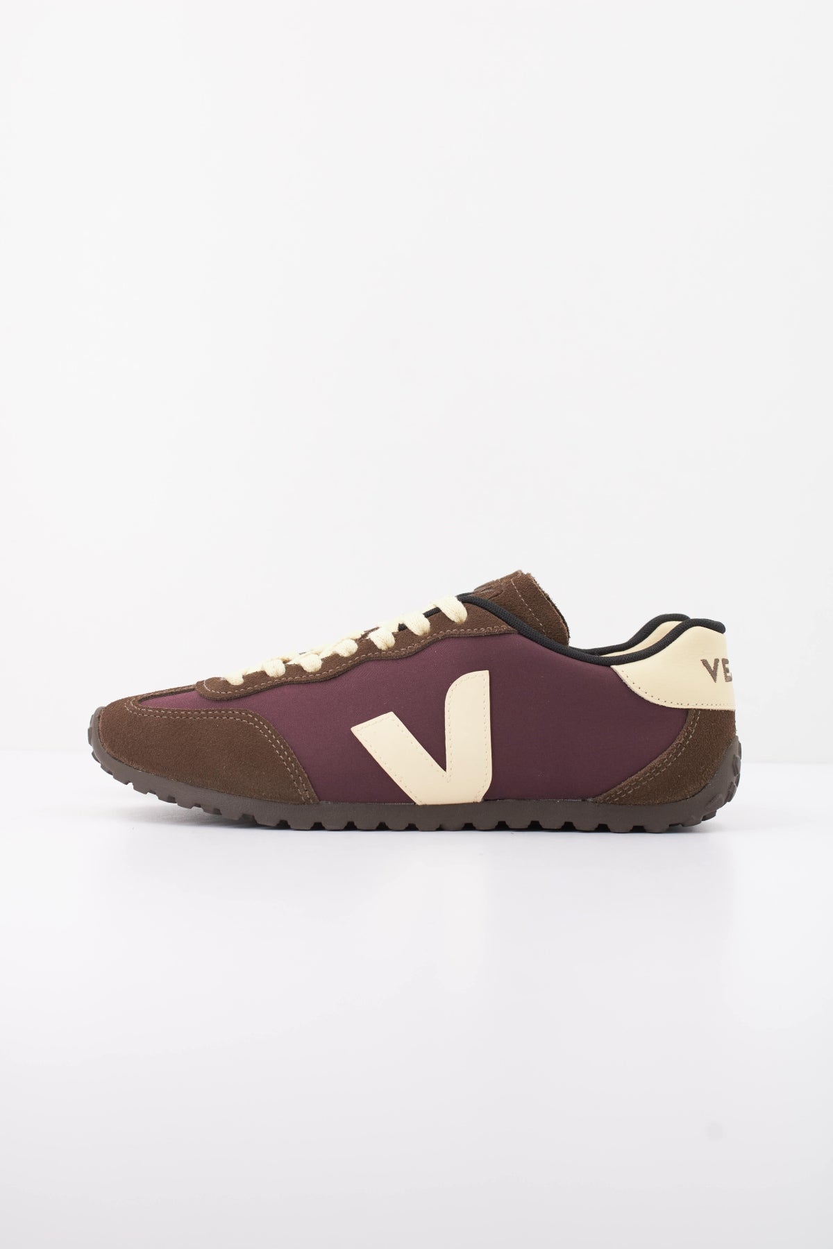 VEJA AI3421685A GT en color BURDEOS (1)