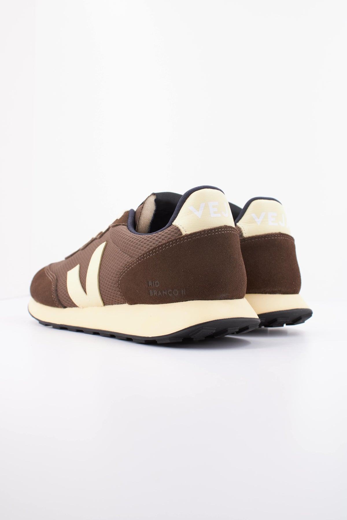VEJA RO1821913B RIO BRANCO II en color MARRON (4)