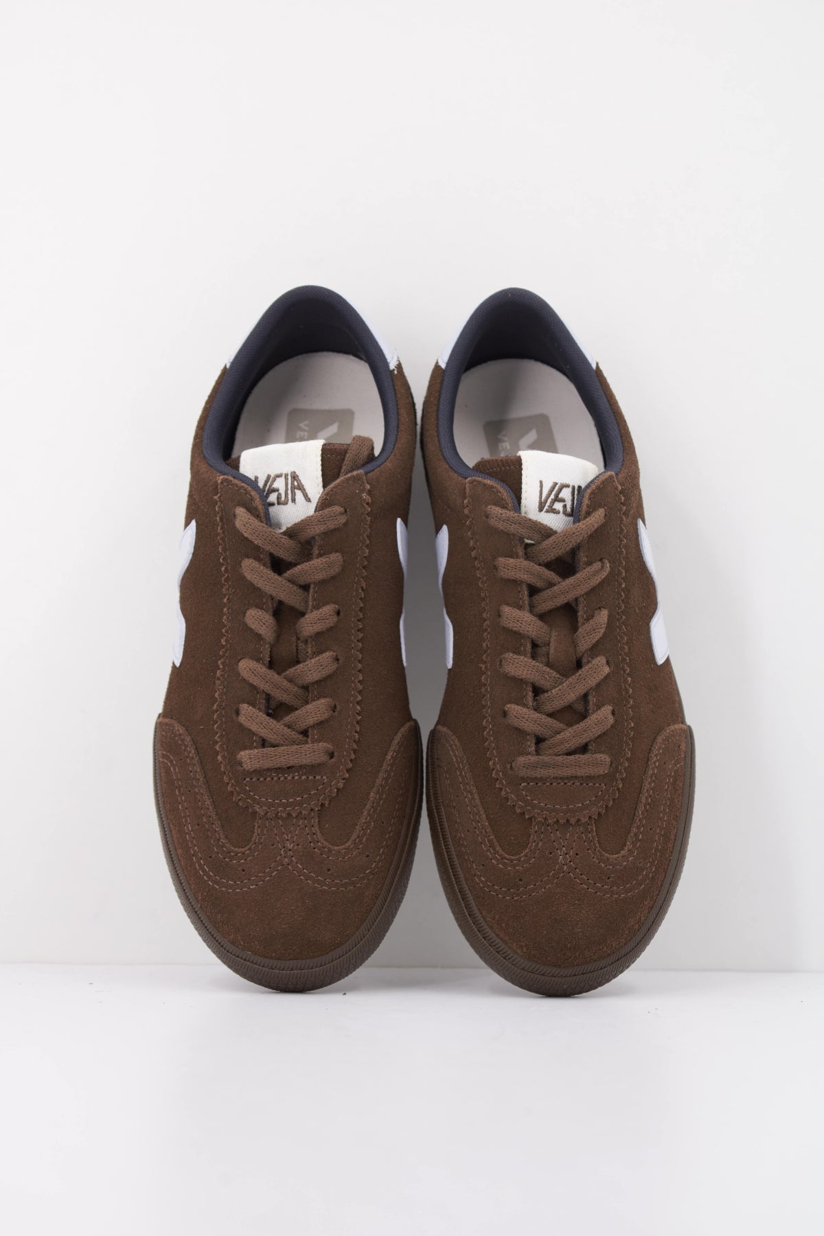 VEJA VO0320888A en color MARRON (3)