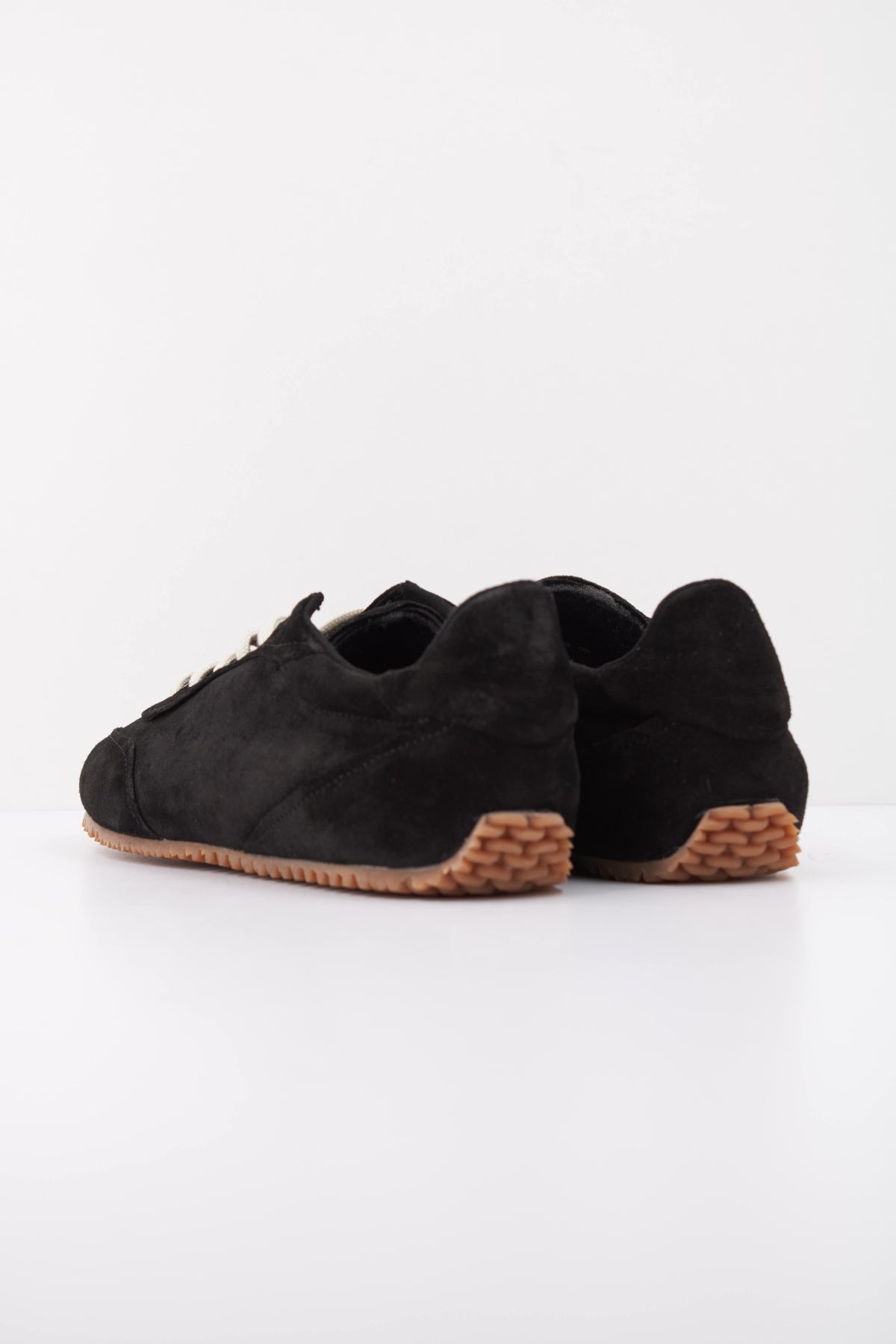 AXEL ARIGATO F3536003 DAZE RUNNER en color NEGRO (4)