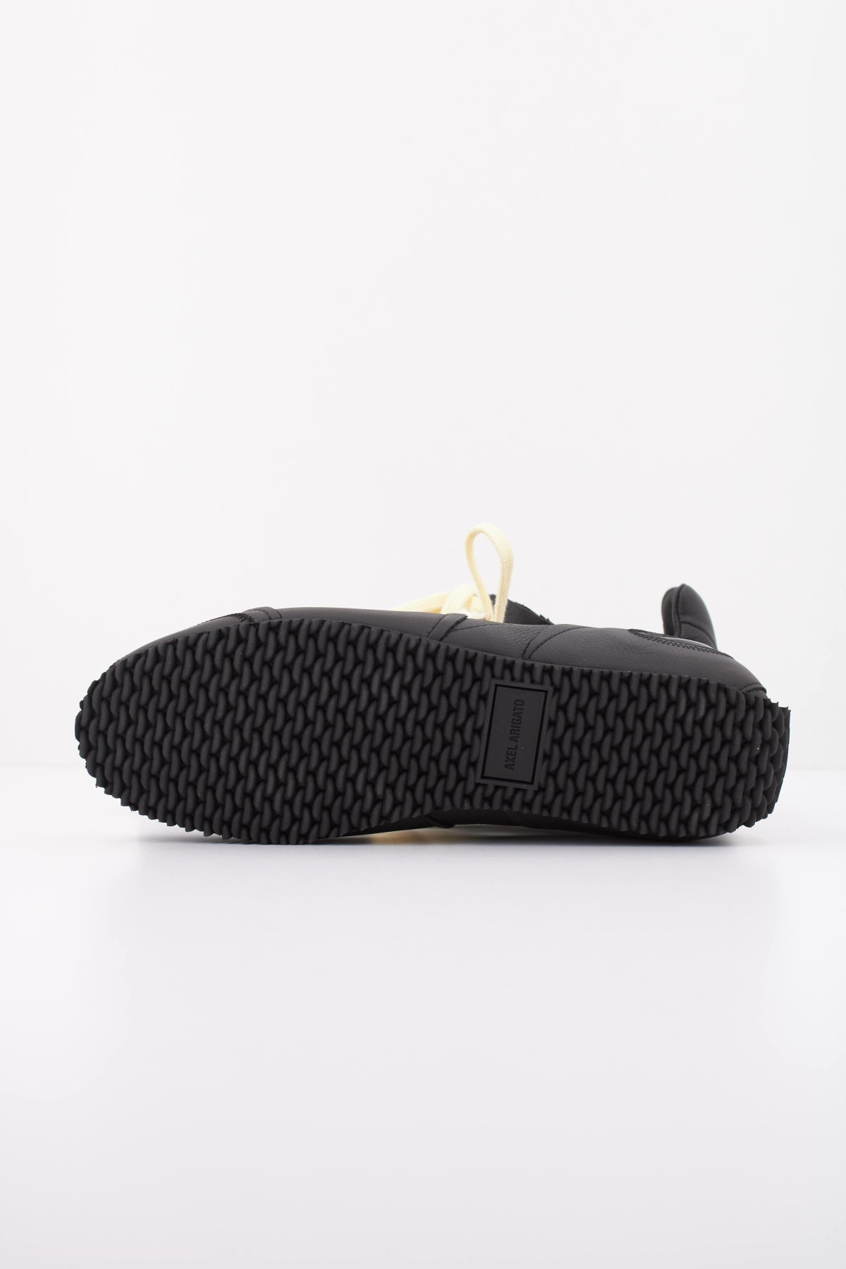 AXEL ARIGATO F4076002 SLOW BALLET SNEAKER en color NEGRO (5)