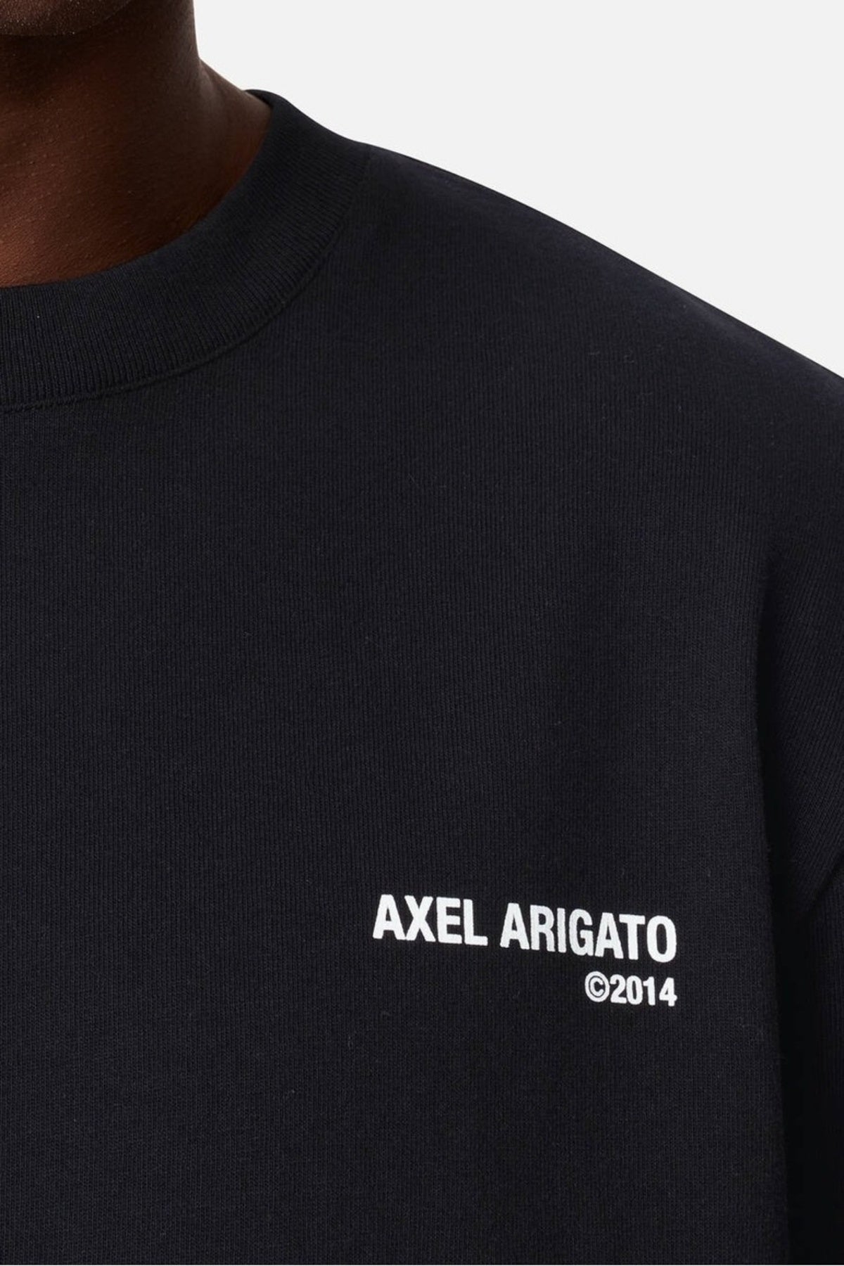 AXEL ARIGATO A2215003 LEGACY TSHIRT en color  (3)
