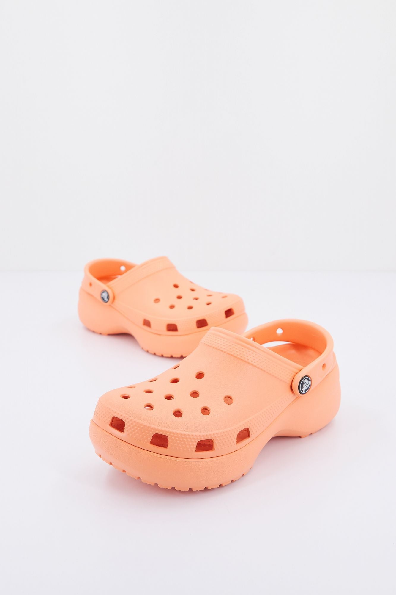 CROCS CLASSIC PLATFORM CLOG W en color NARANJA (1)