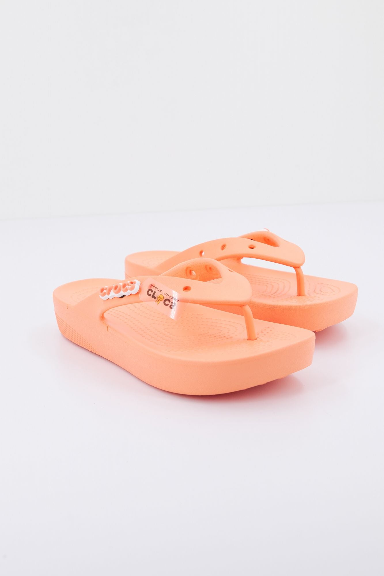 CROCS CLASSIC en color NARANJA (1)
