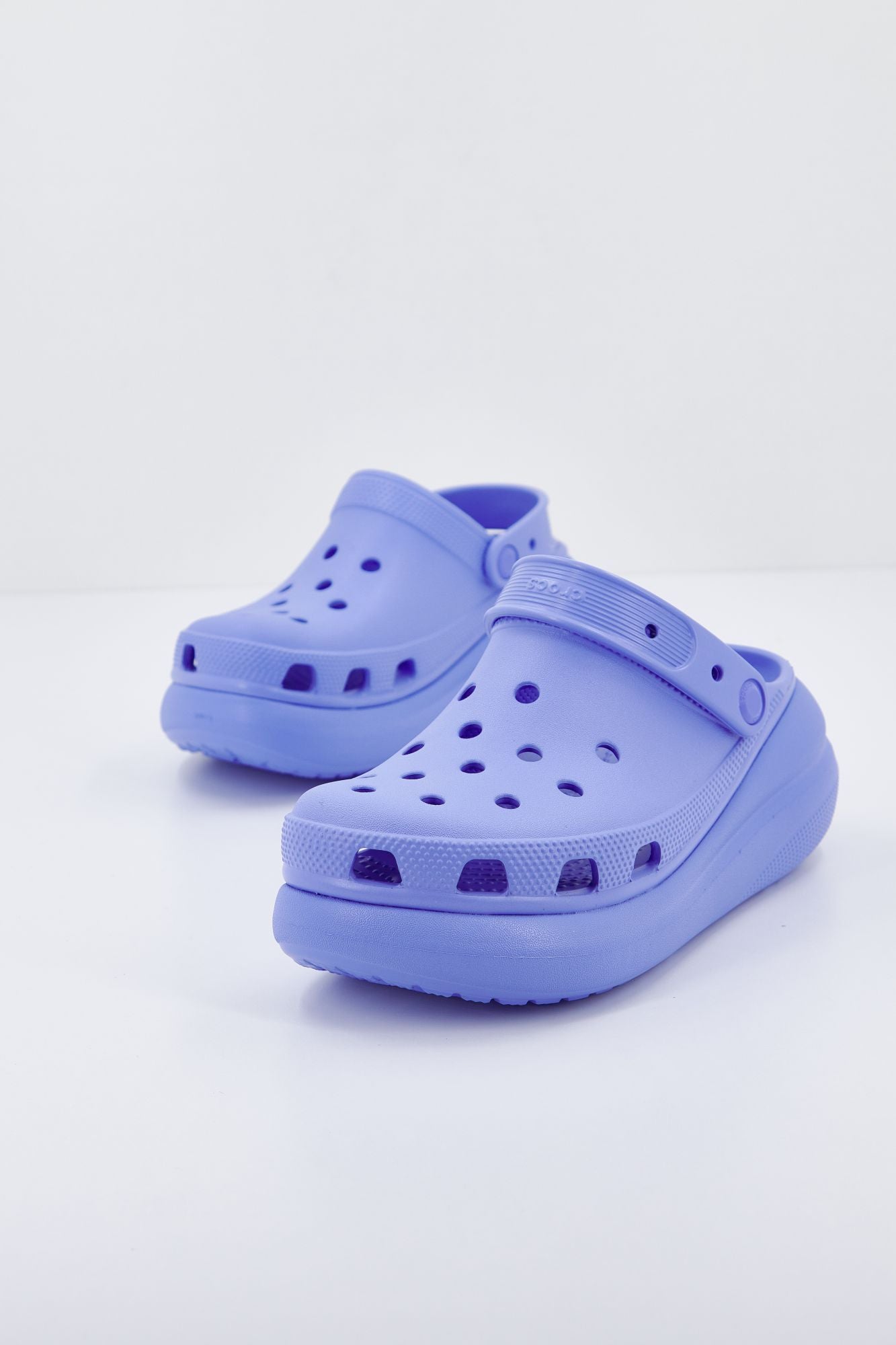 CROCS CLASSIC CRUSH CLOG en color VIOLETA (2)