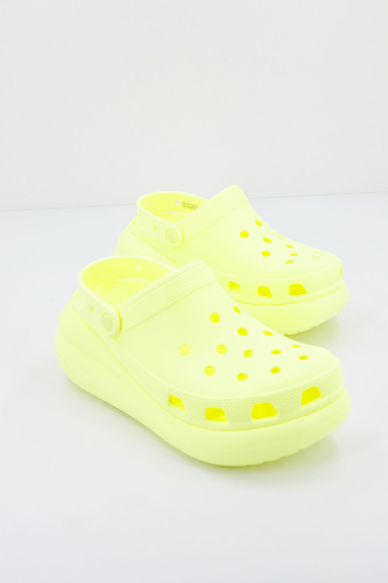 CROCS CRUSH CLOG en color AMARILLO (1)