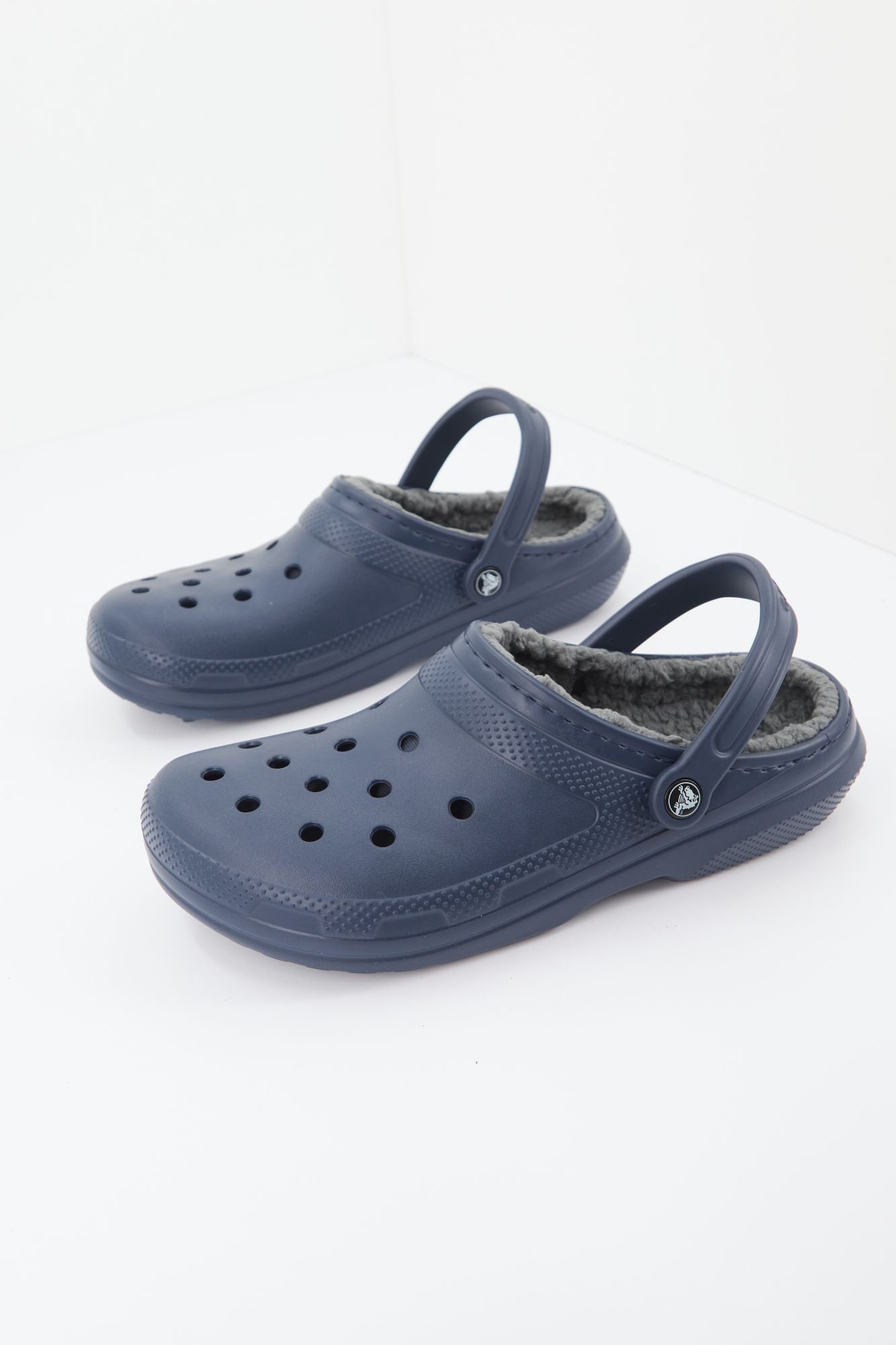 CROCS CLASSIC LINED CLOG en color AZUL (1)