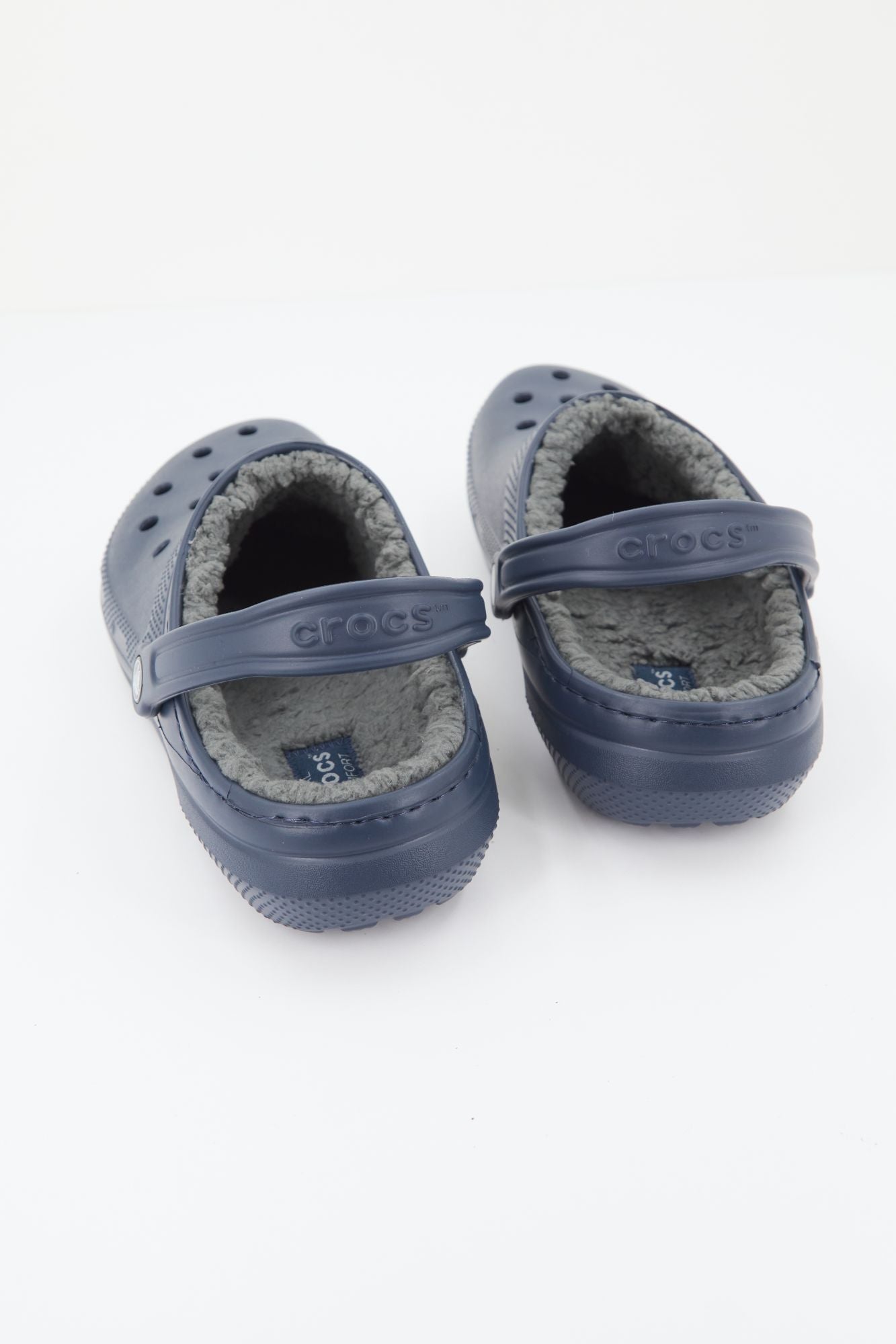 CROCS CLASSIC LINED CLOG en color AZUL (2)