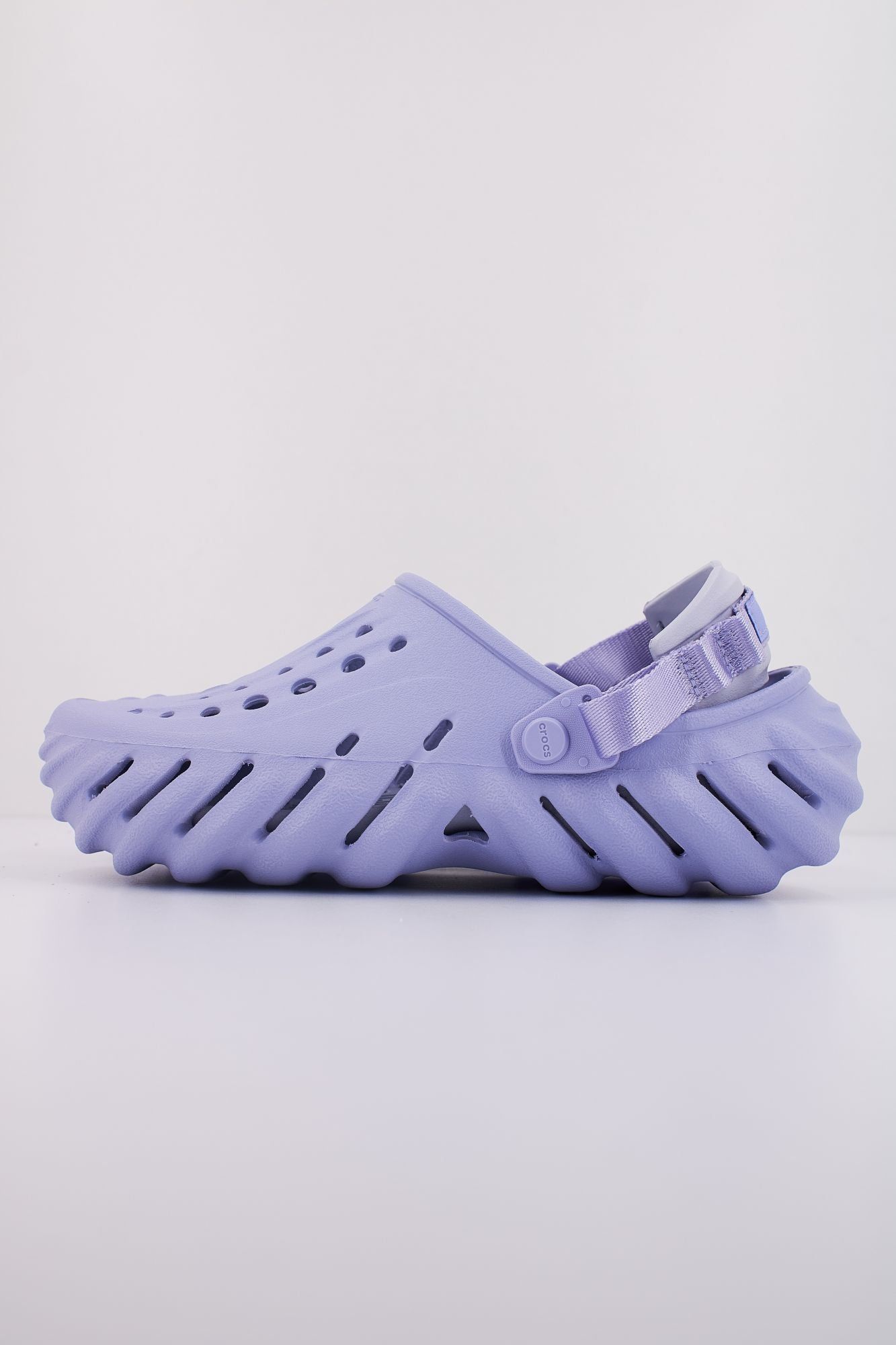 CROCS ECHO CLOG en color VIOLETA (1)