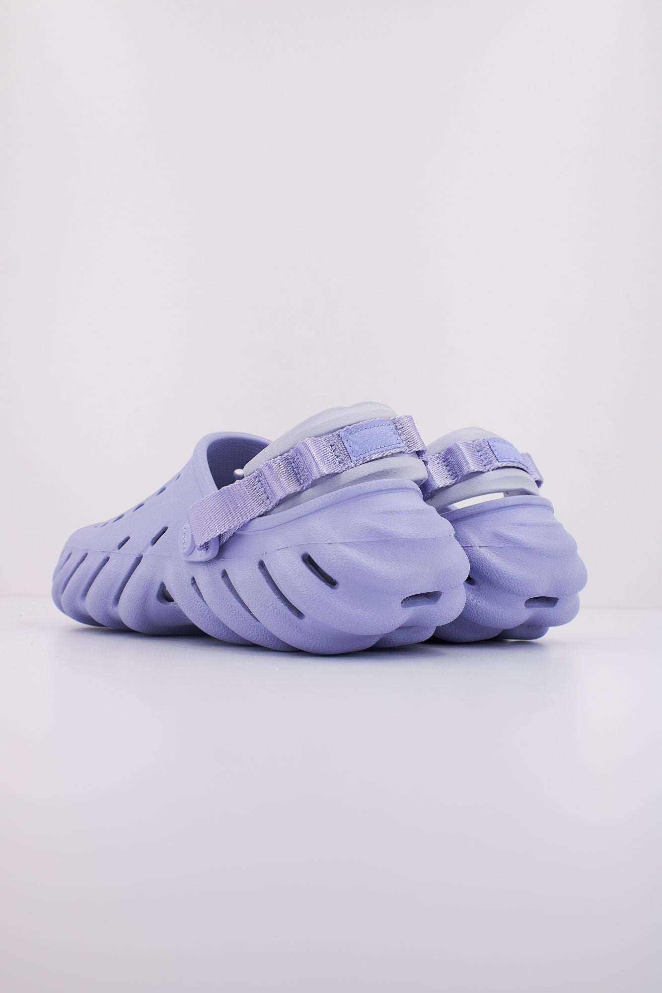 CROCS ECHO CLOG en color VIOLETA (4)