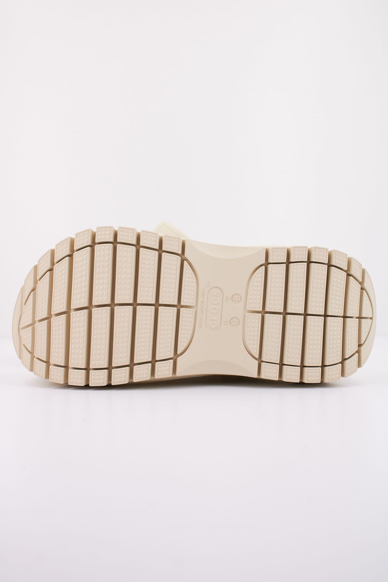 CROCS CLASSIC MEGA CRUSH CLOG en color BLANCO (4)