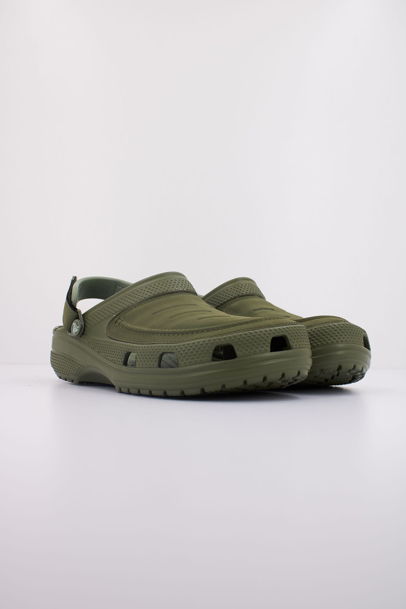 CROCS YUKON VISTA II LR CLOG M en color VERDE (2)