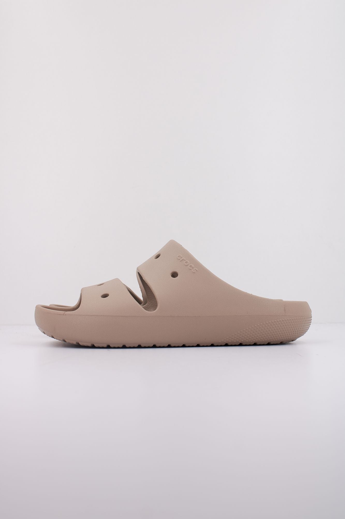 CROCS CLASSIC SANDAL V2 en color MARRON (1)